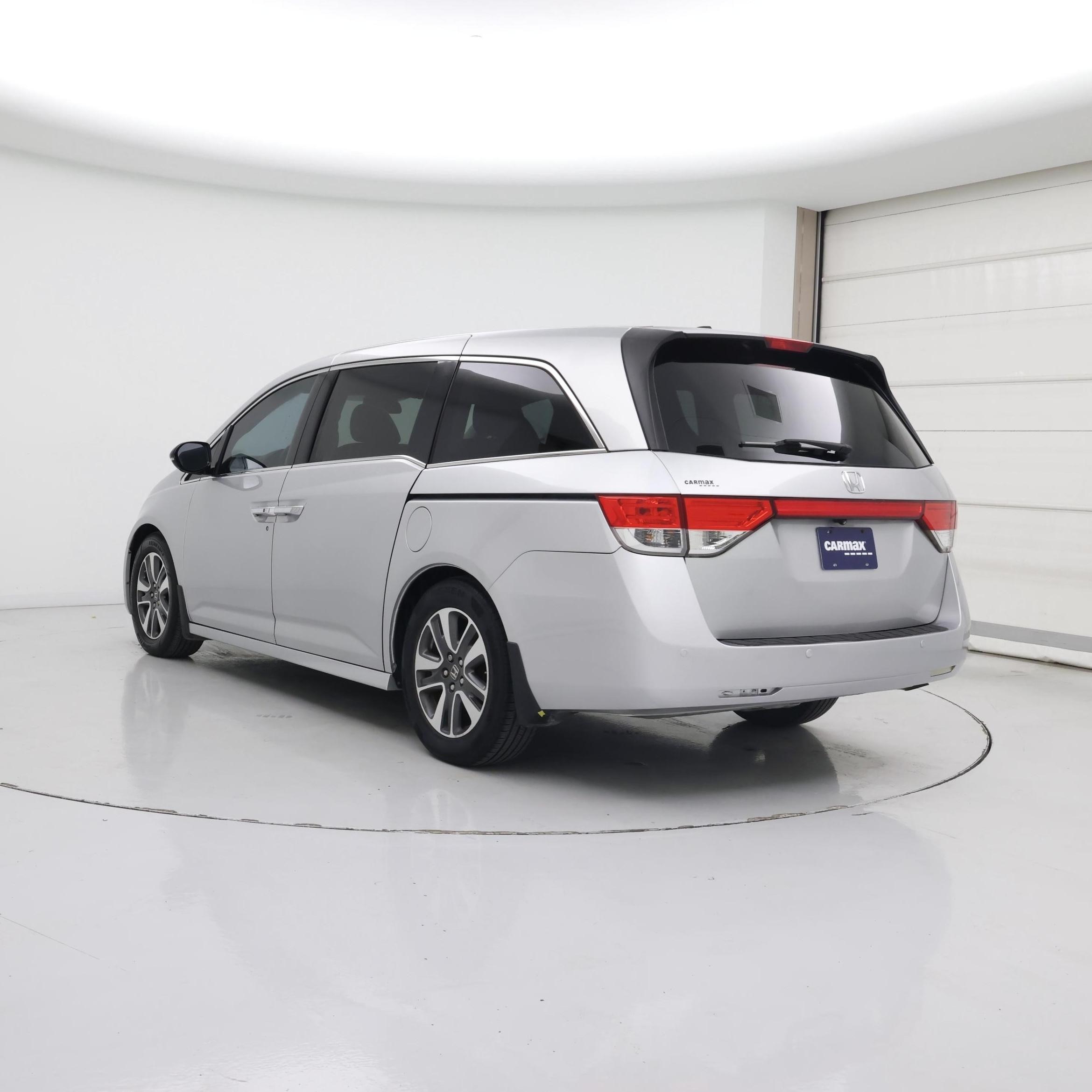 Thumbnail: 2015 Honda Odyssey - 2
