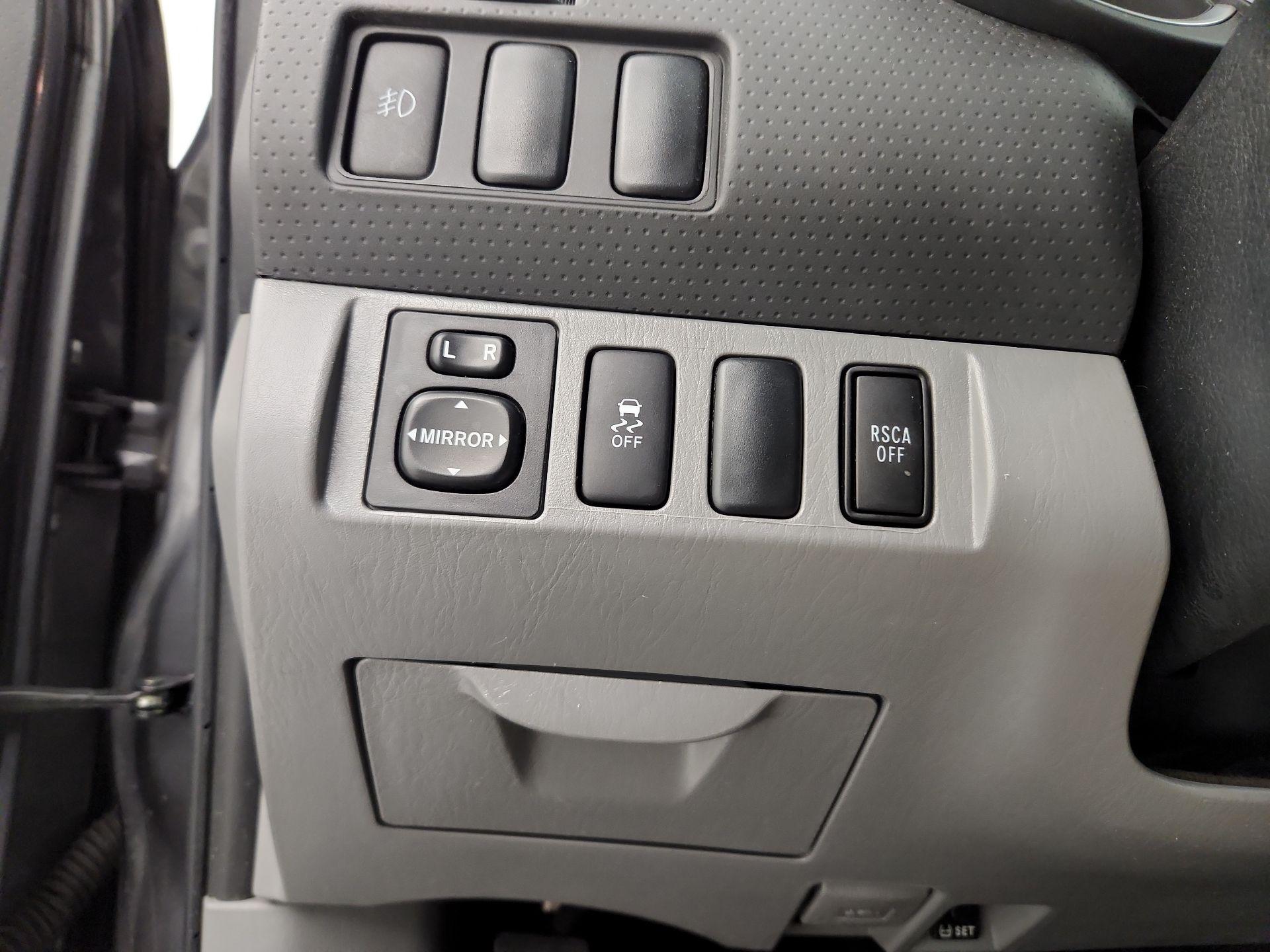 Thumbnail: 2014 Toyota Tacoma - 13