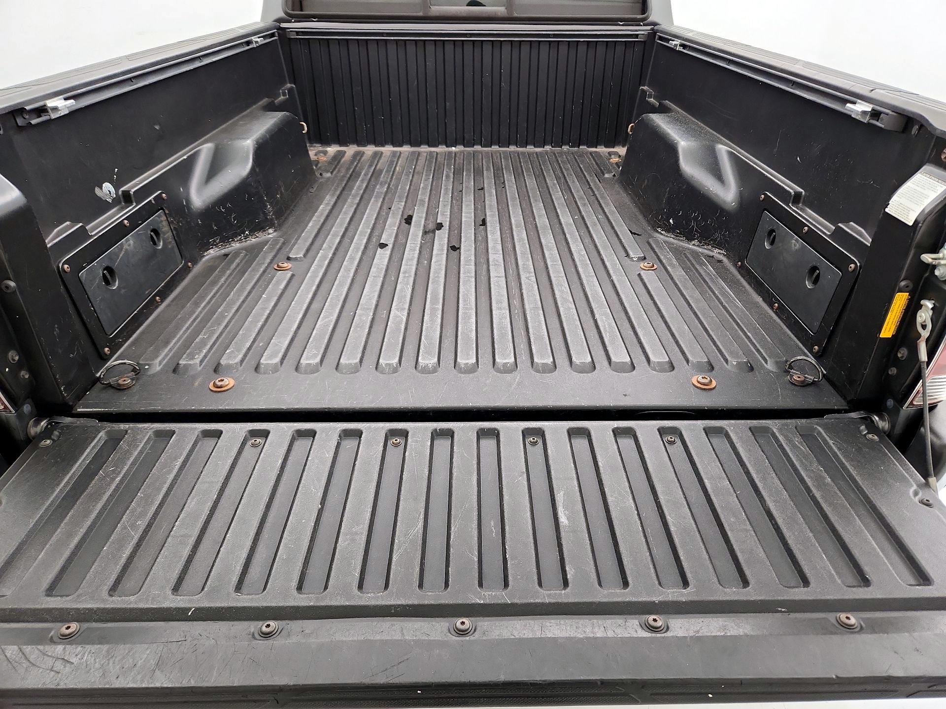 Thumbnail: 2014 Toyota Tacoma - 20