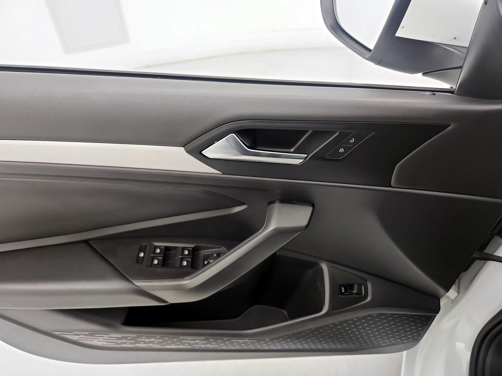 Thumbnail: 2020 Volkswagen Jetta - 12