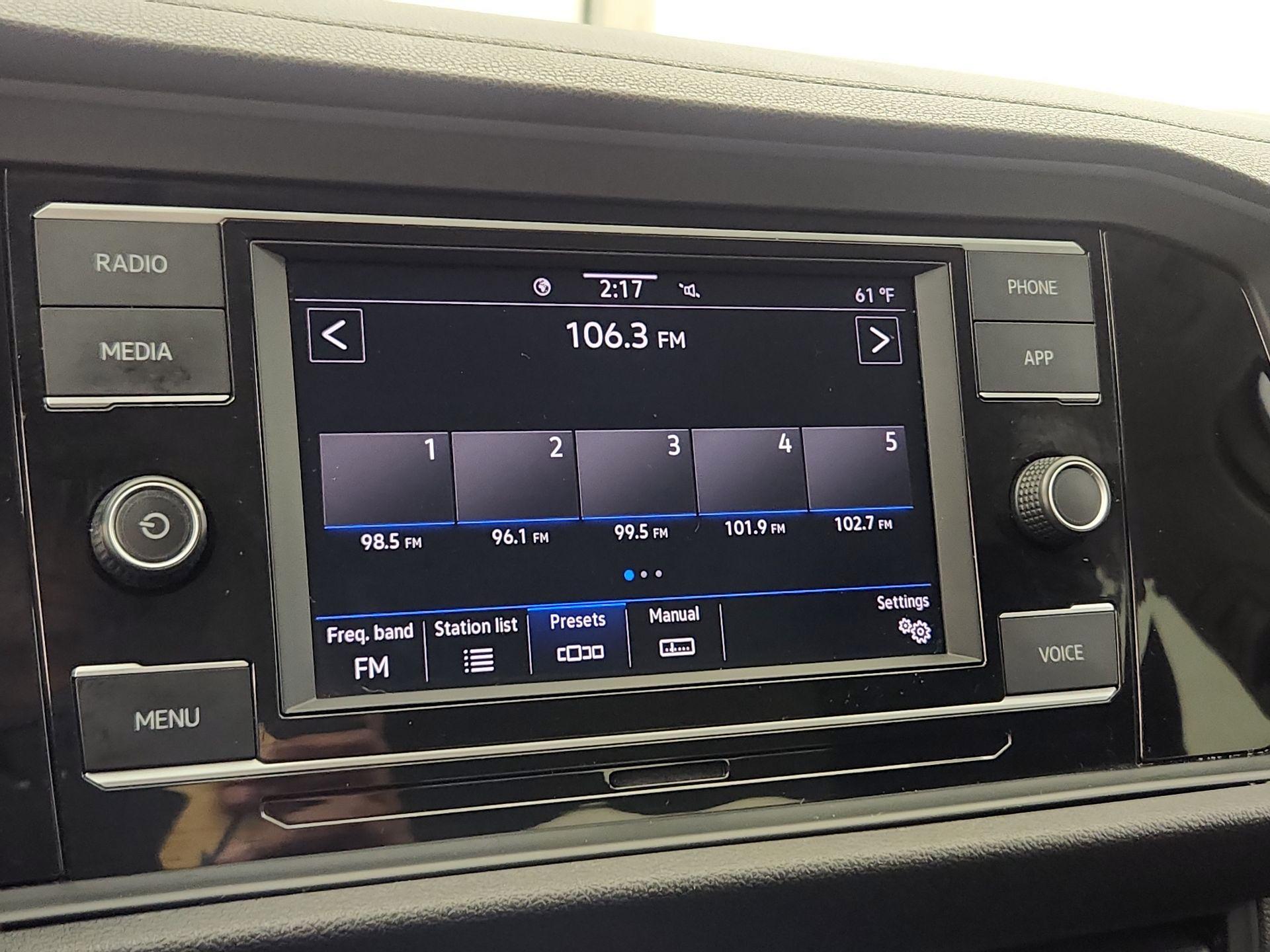 Thumbnail: 2020 Volkswagen Jetta - 15