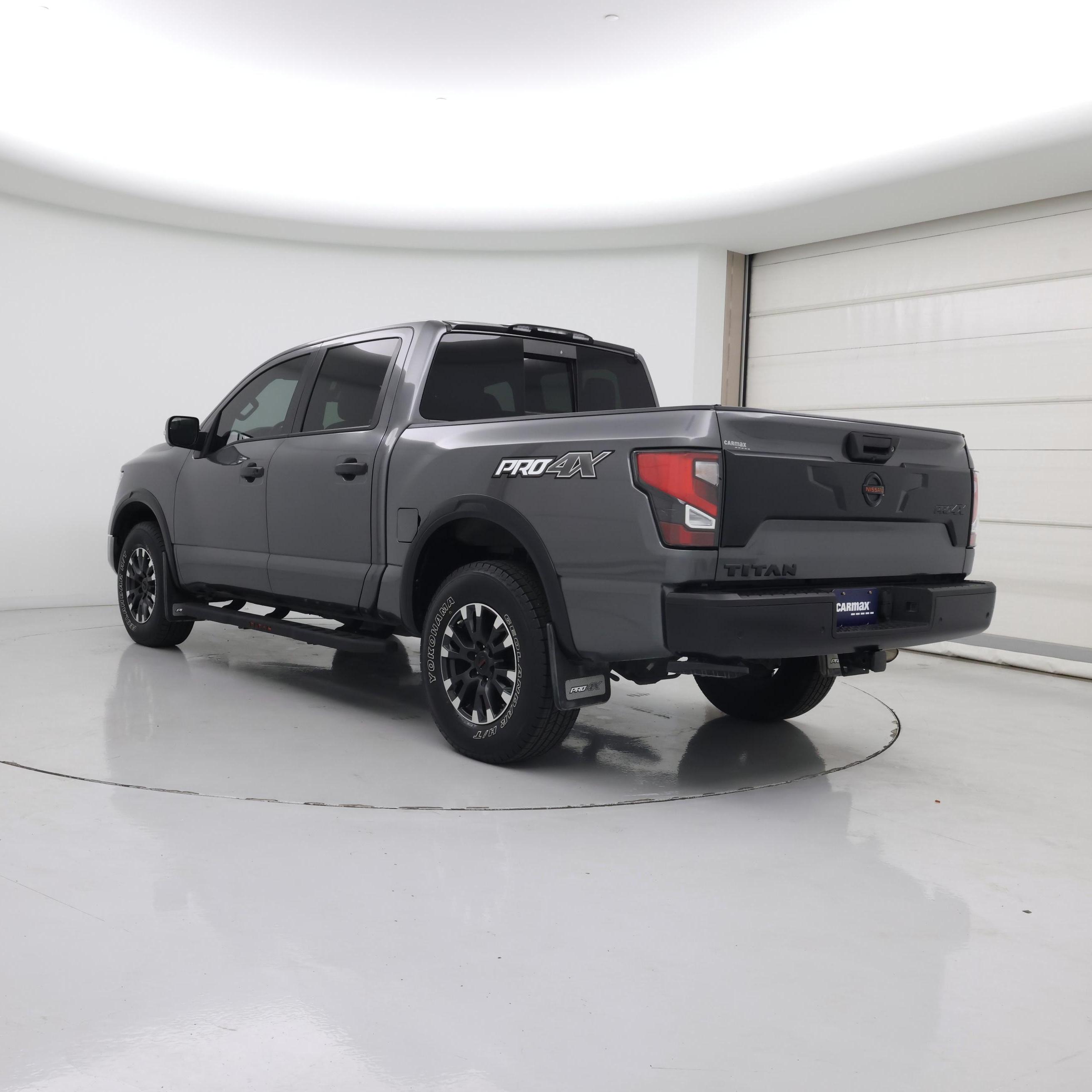 Thumbnail: 2021 Nissan Titan - 2
