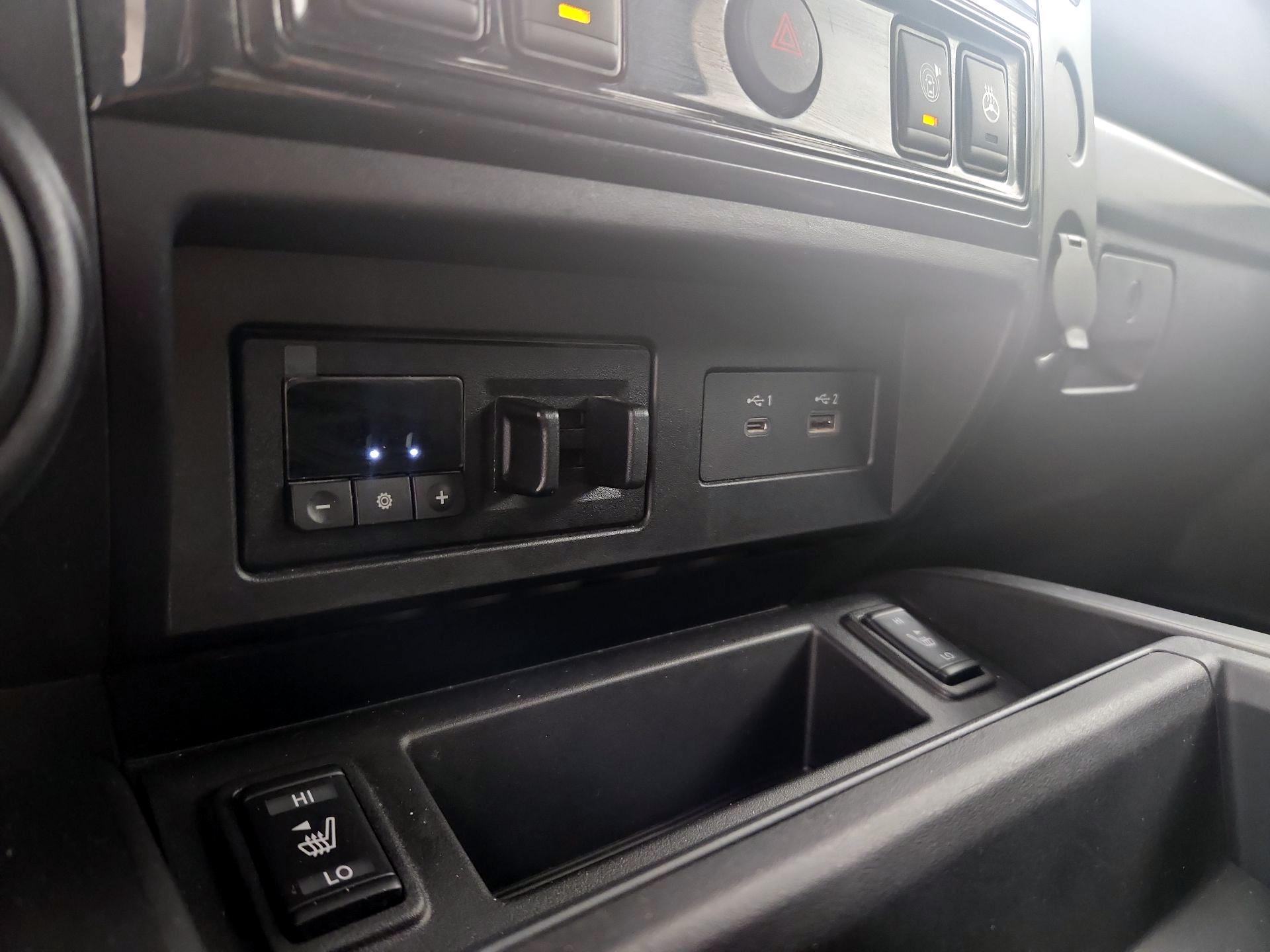 Thumbnail: 2021 Nissan Titan - 19