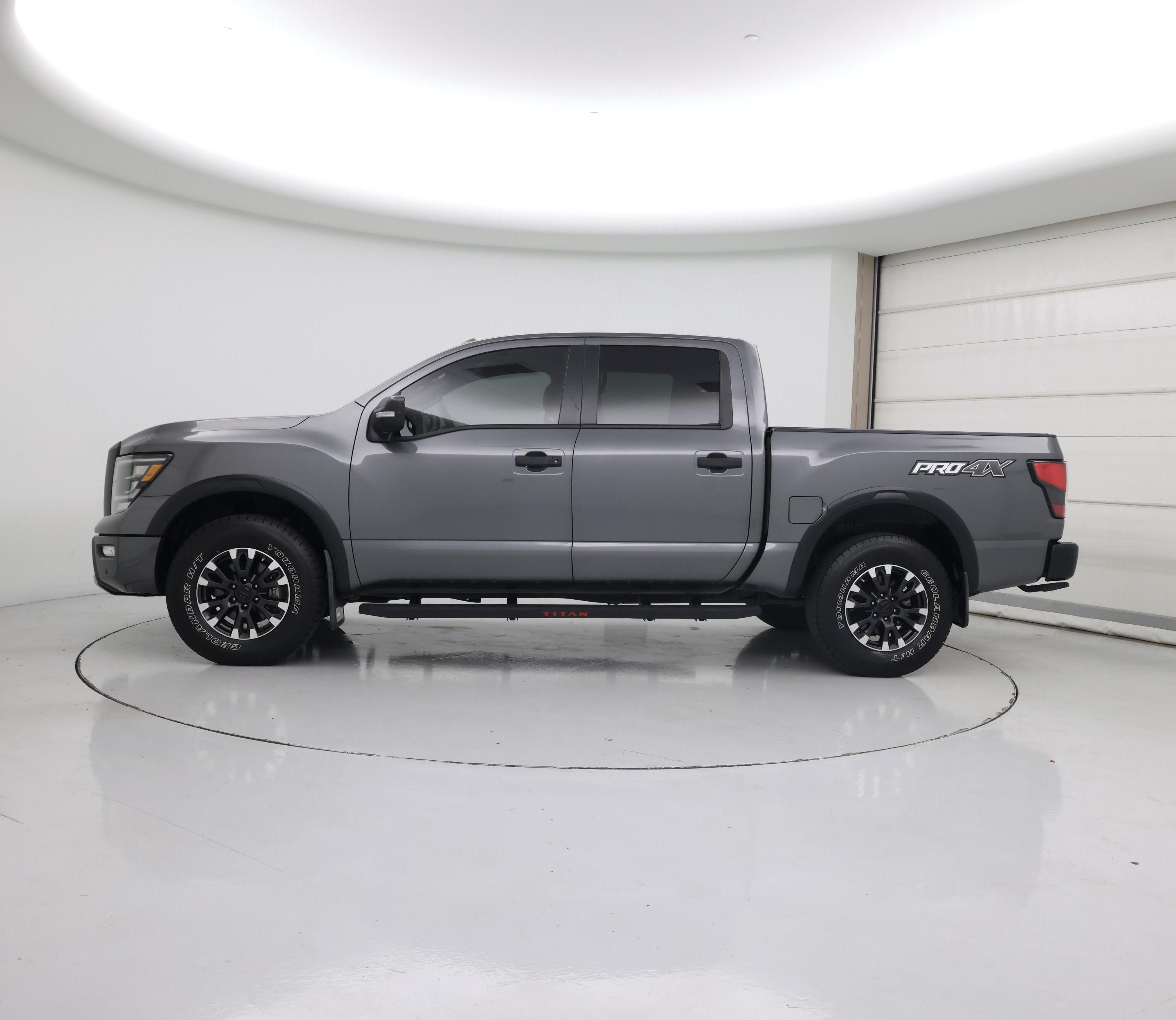 Thumbnail: 2021 Nissan Titan - 3