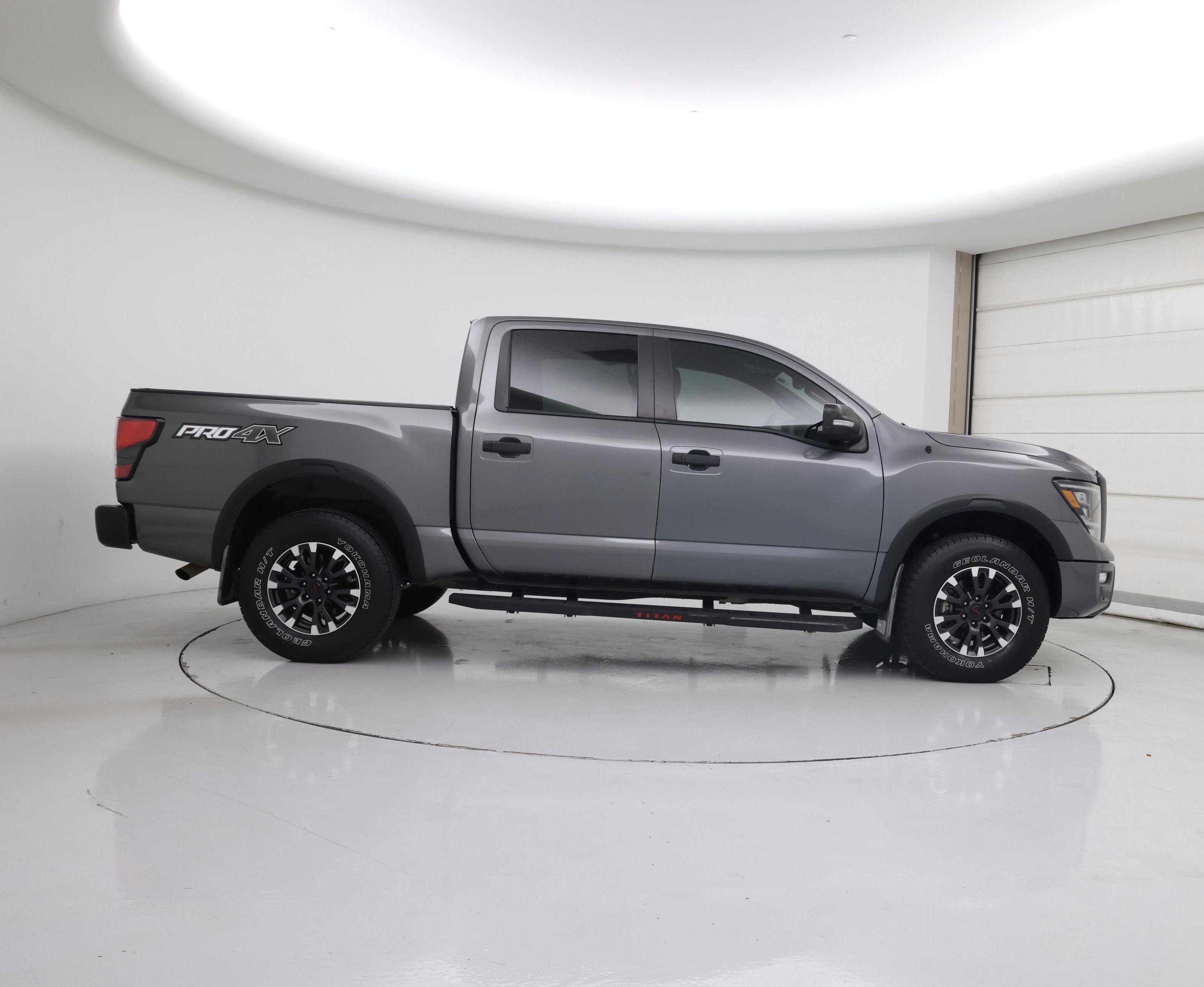 Thumbnail: 2021 Nissan Titan - 7