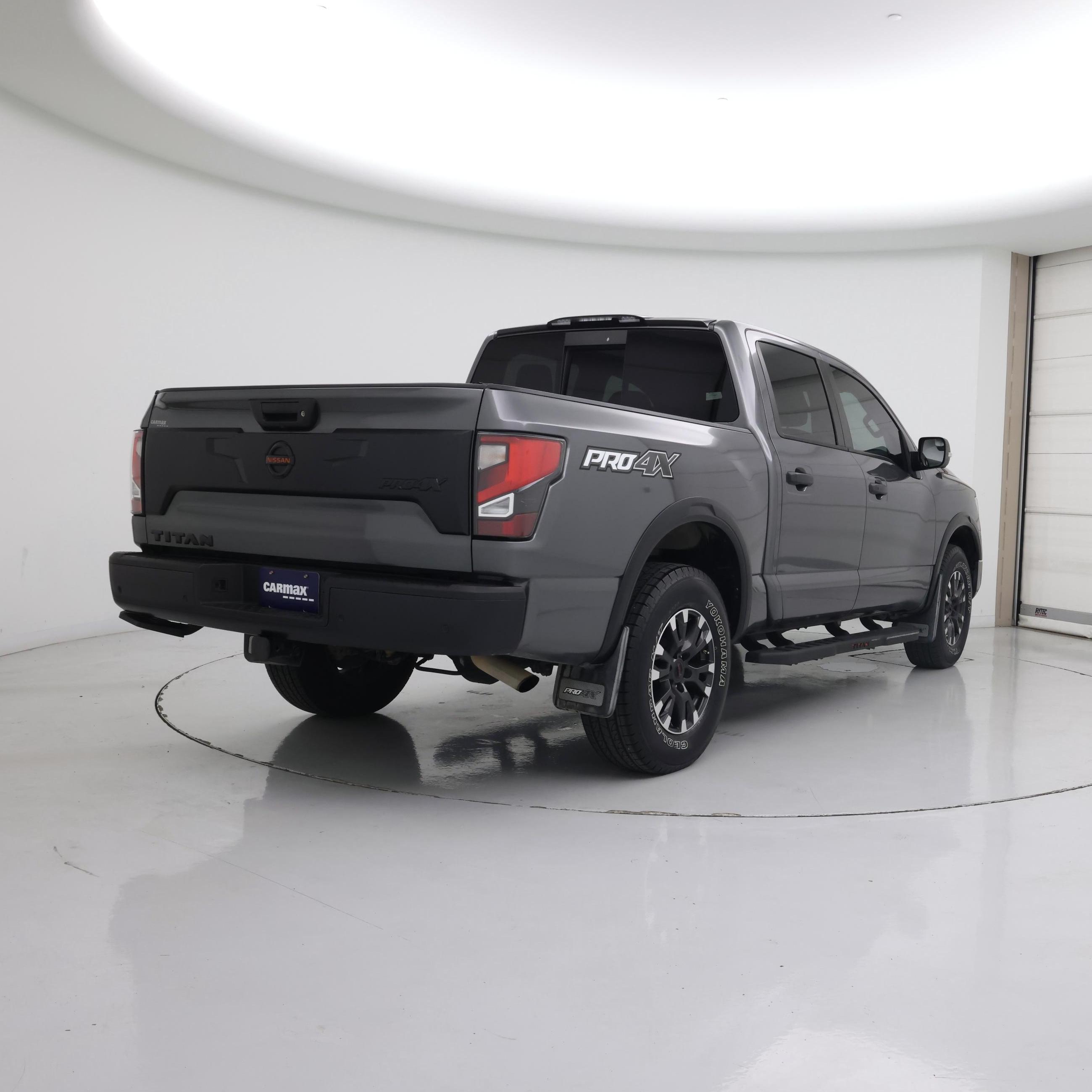 Thumbnail: 2021 Nissan Titan - 8