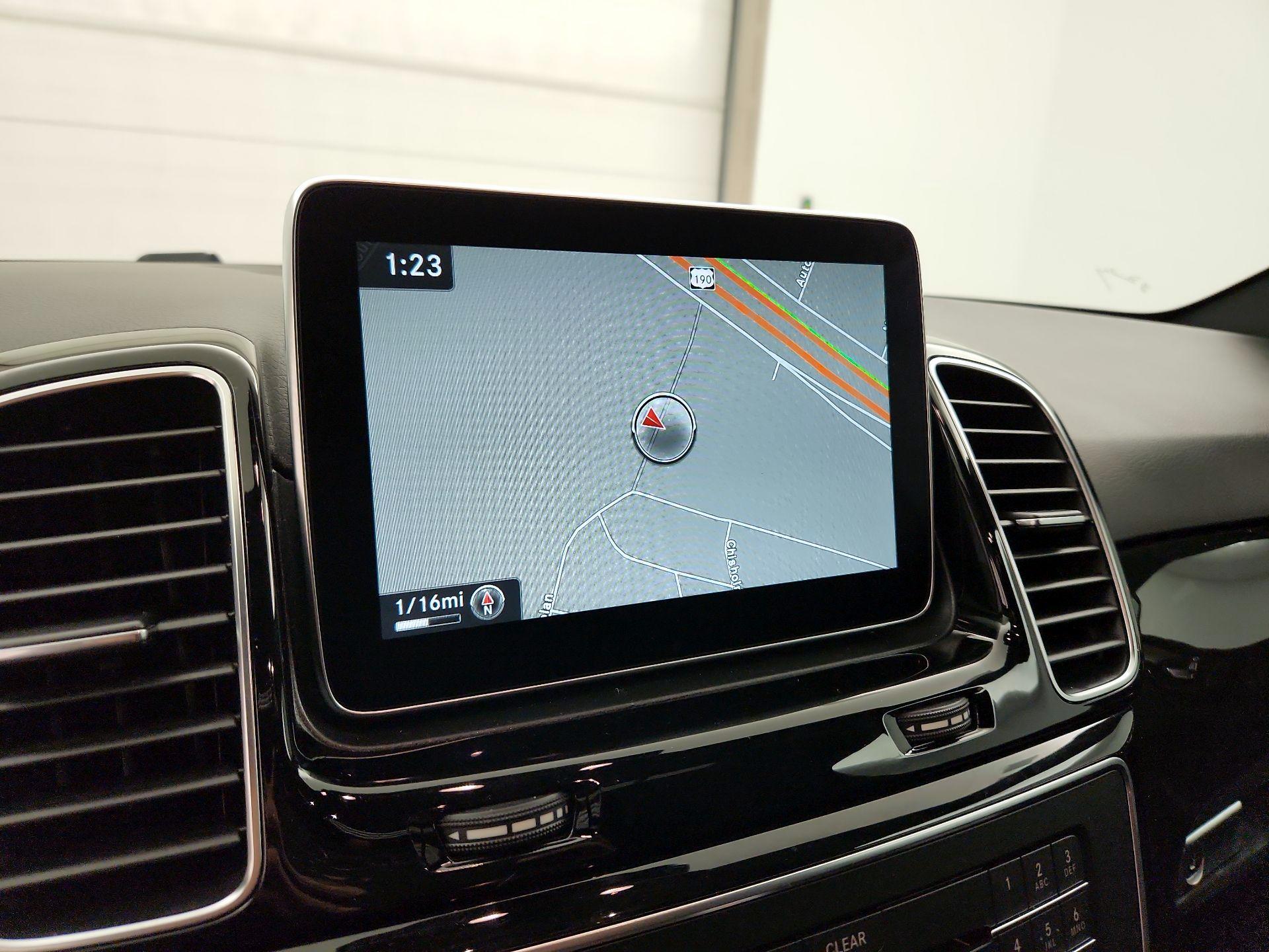 Thumbnail: 2016 Mercedes-Benz GLE - 14