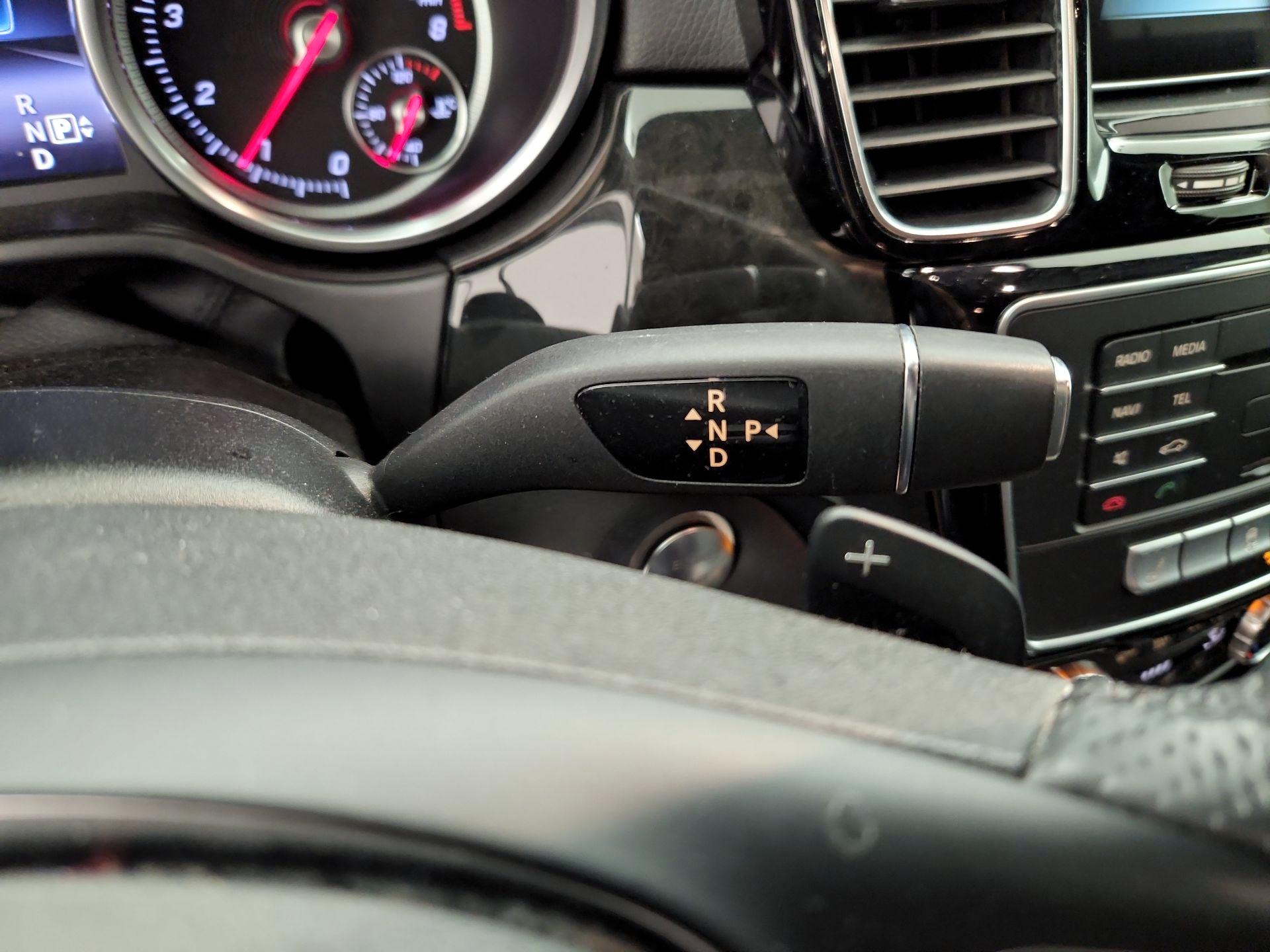 Thumbnail: 2016 Mercedes-Benz GLE - 18