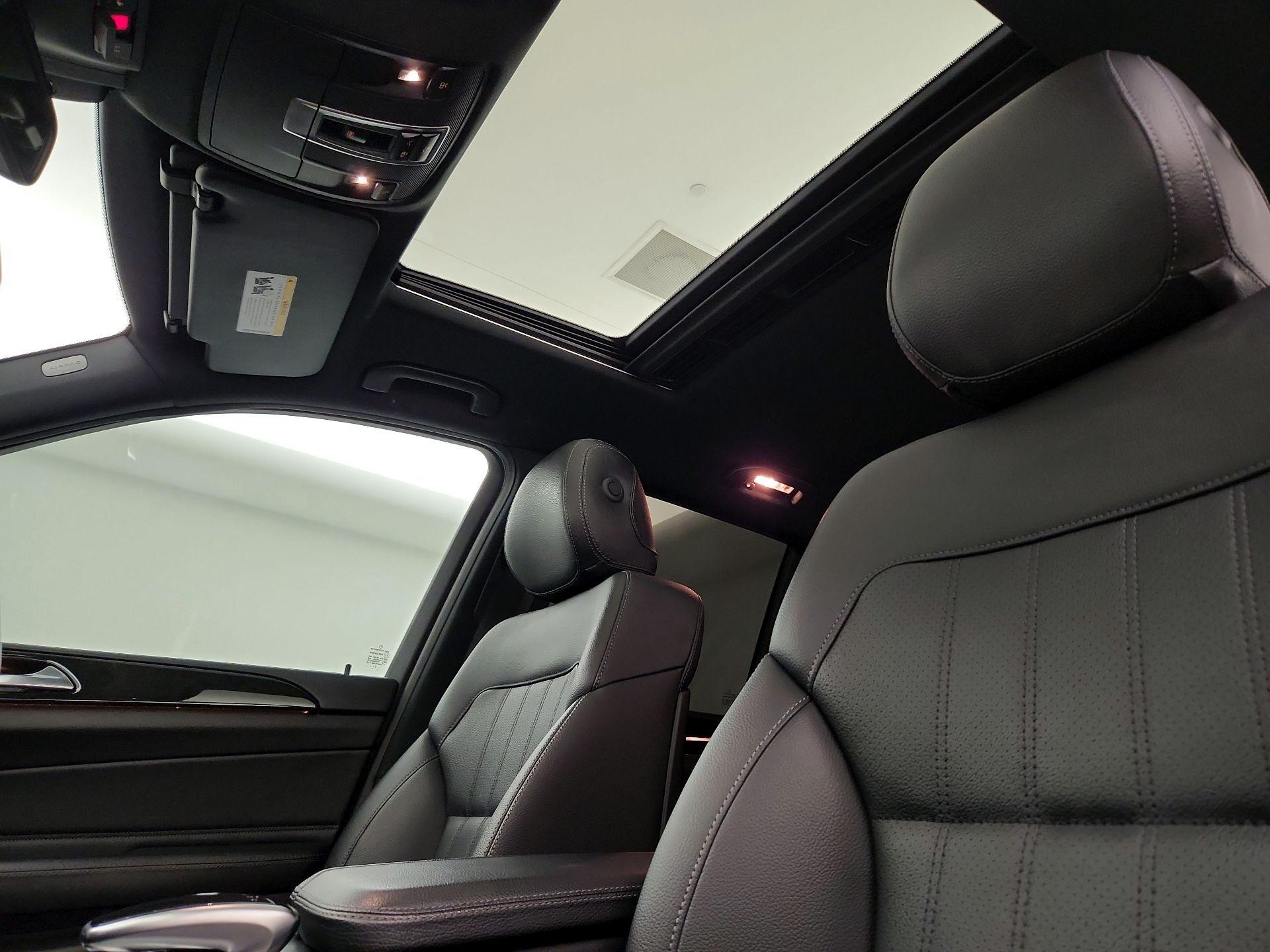 Thumbnail: 2016 Mercedes-Benz GLE - 20