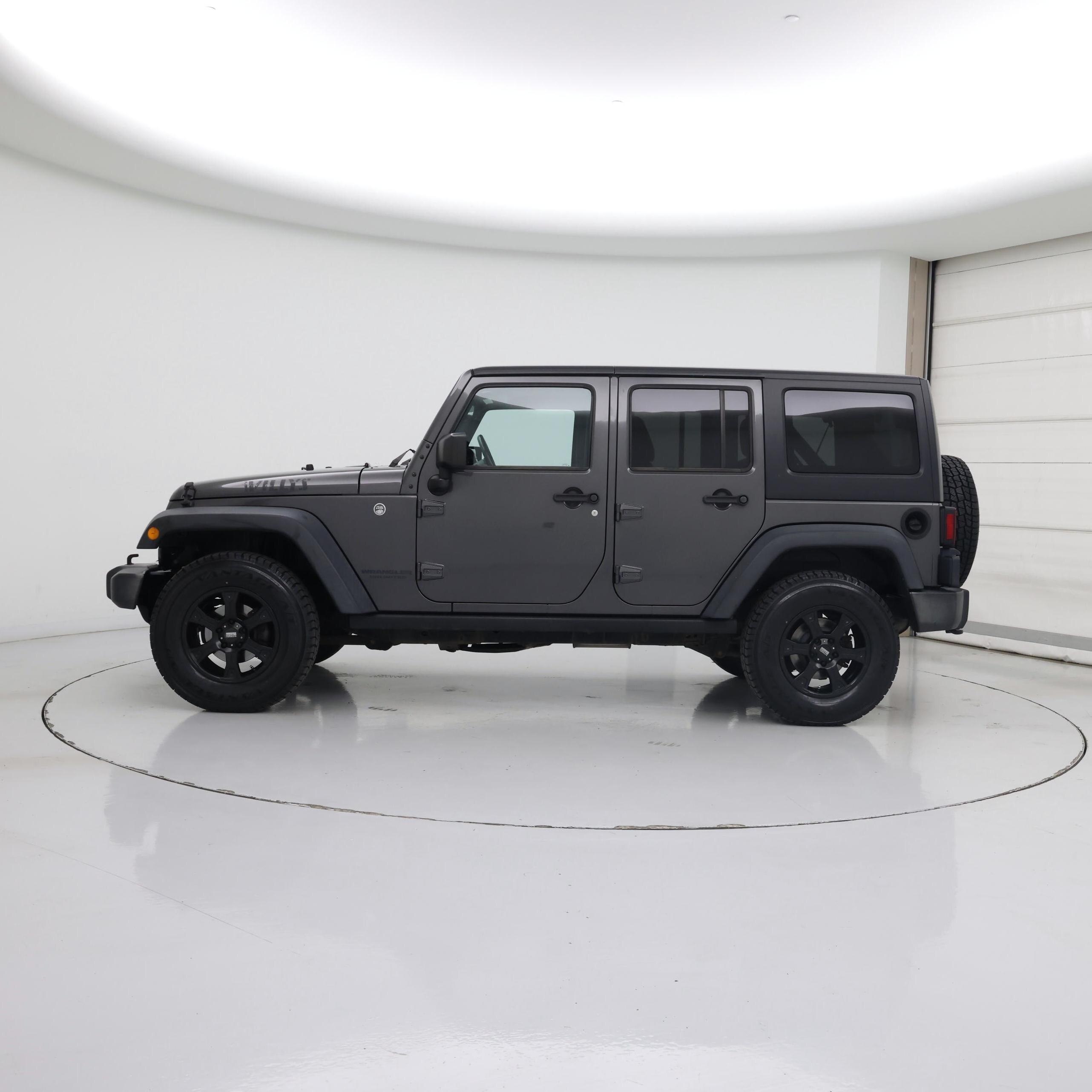 Thumbnail: 2017 Jeep Wrangler - 3