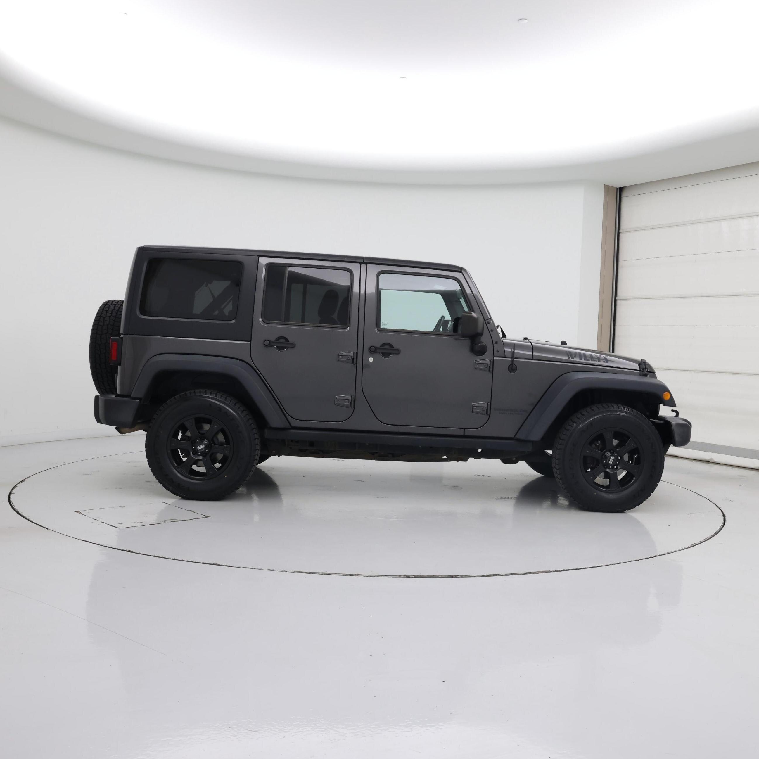 Thumbnail: 2017 Jeep Wrangler - 7
