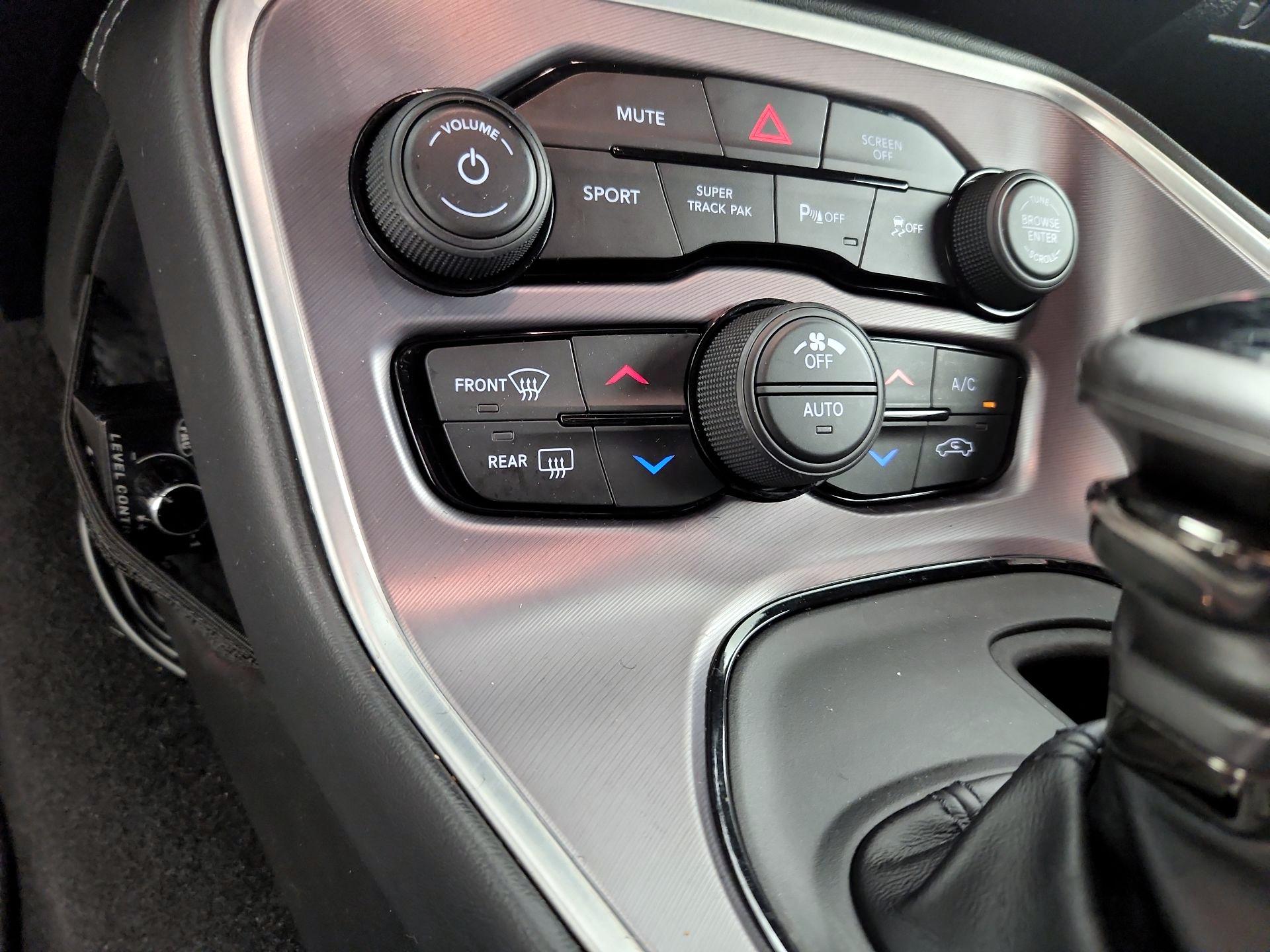 Thumbnail: 2021 Dodge Challenger - 17