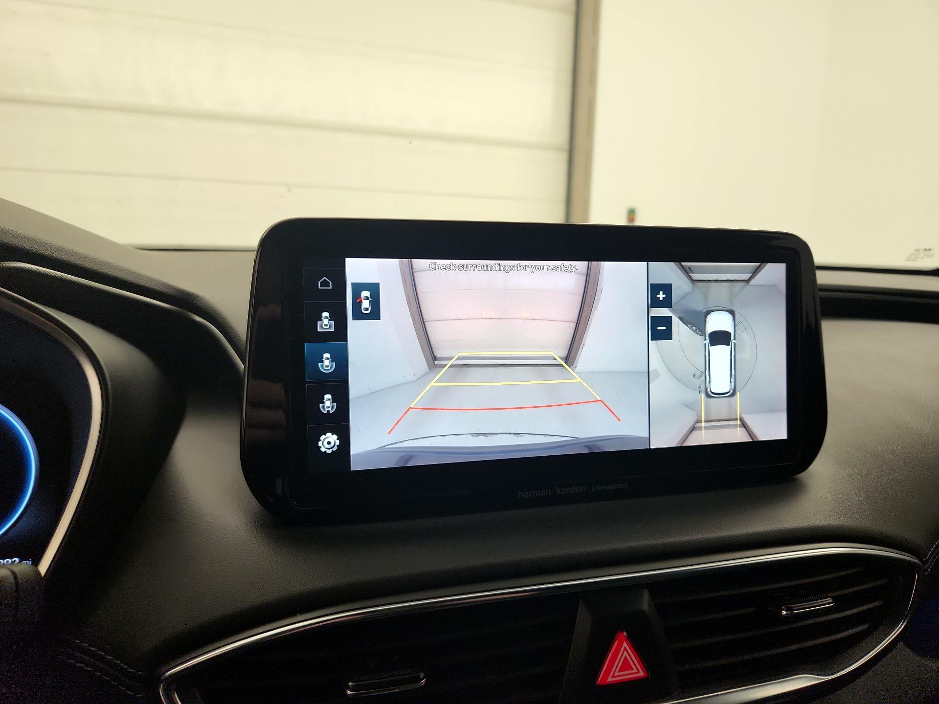 Thumbnail: 2022 Hyundai Santa Fe - 15