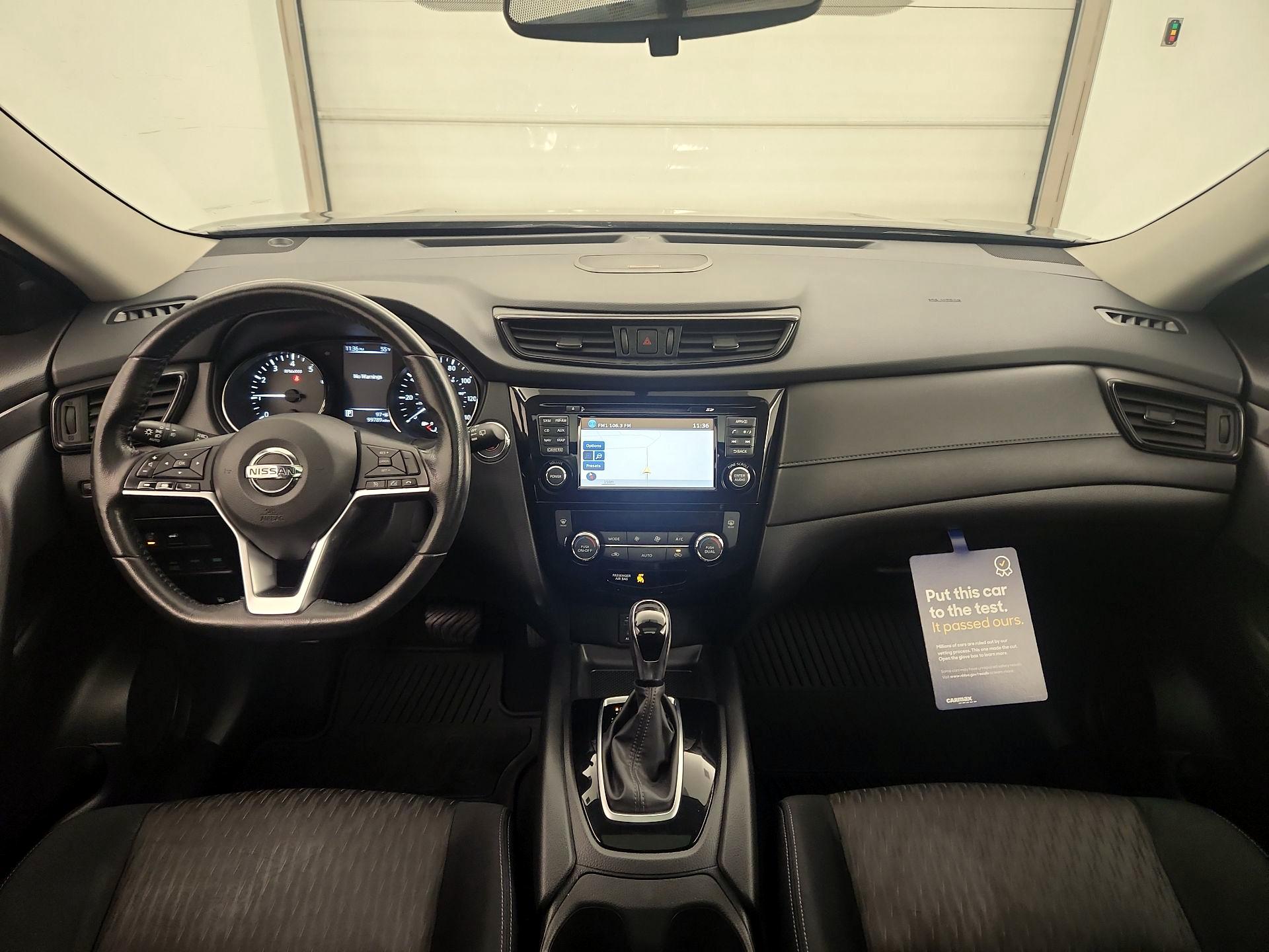 Thumbnail: 2017 Nissan Rogue - 9