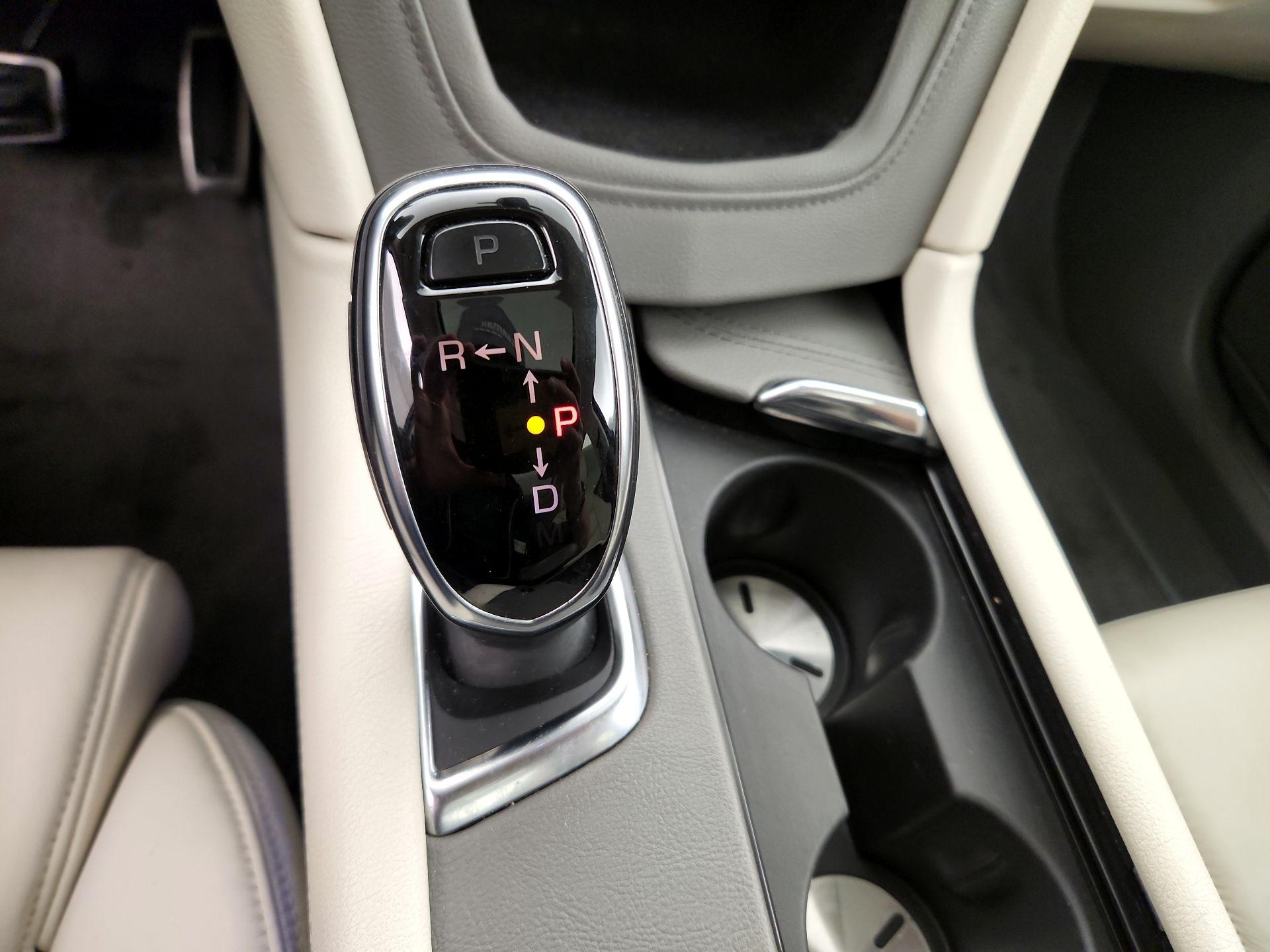 Thumbnail: 2017 Cadillac XT5 - 18