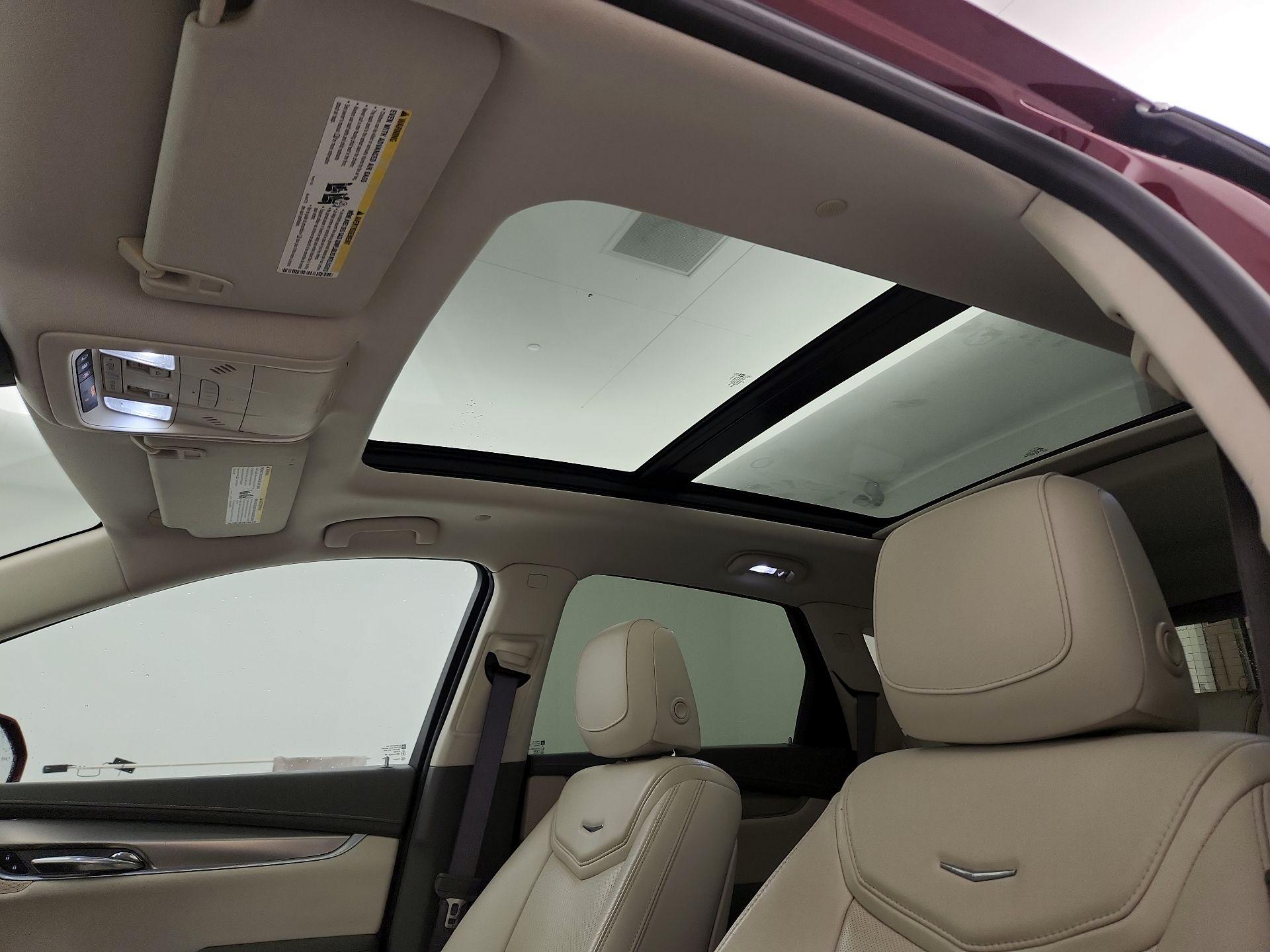 Thumbnail: 2017 Cadillac XT5 - 20