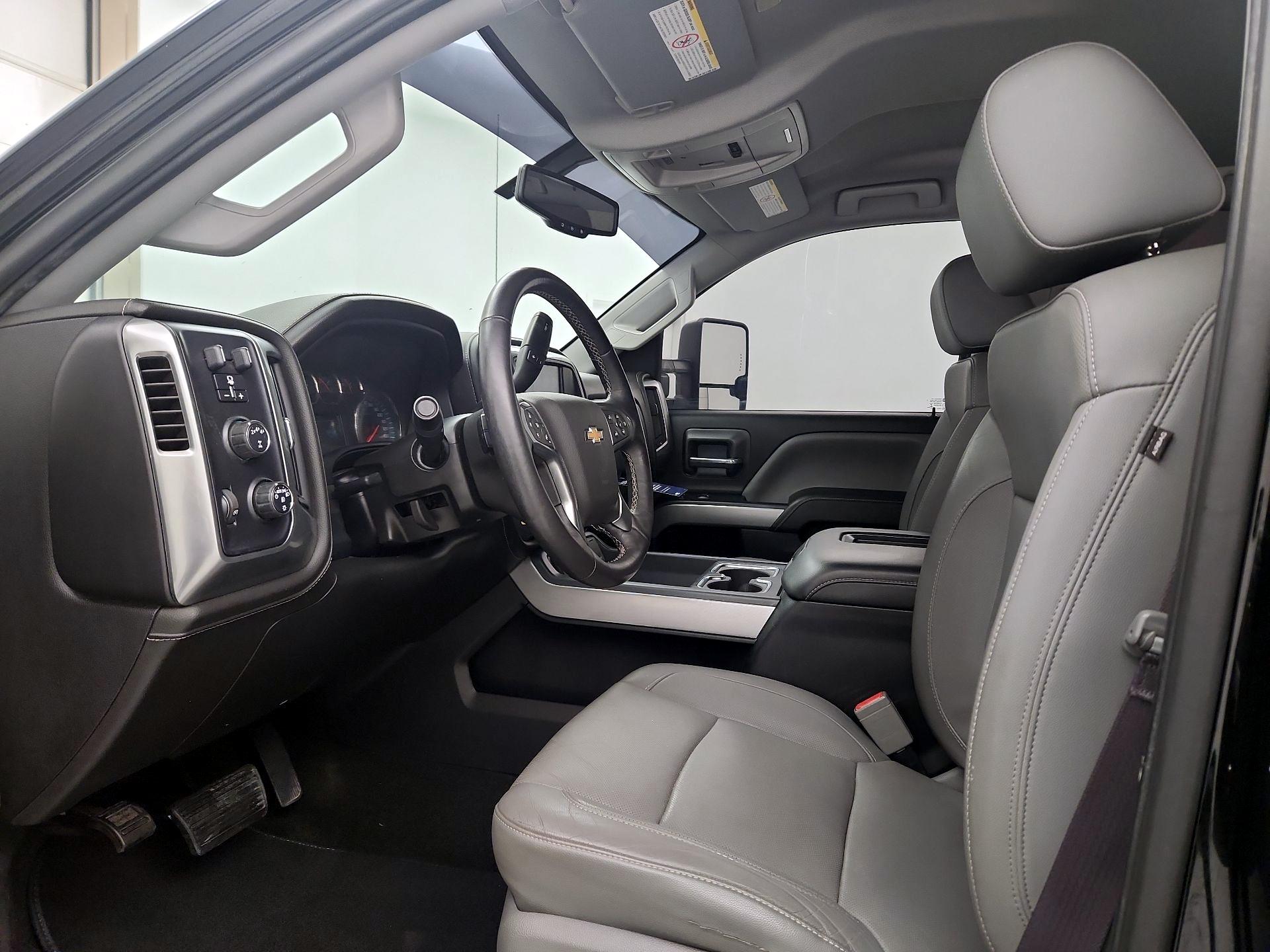 Thumbnail: 2017 Chevrolet Silverado 2500 - 11