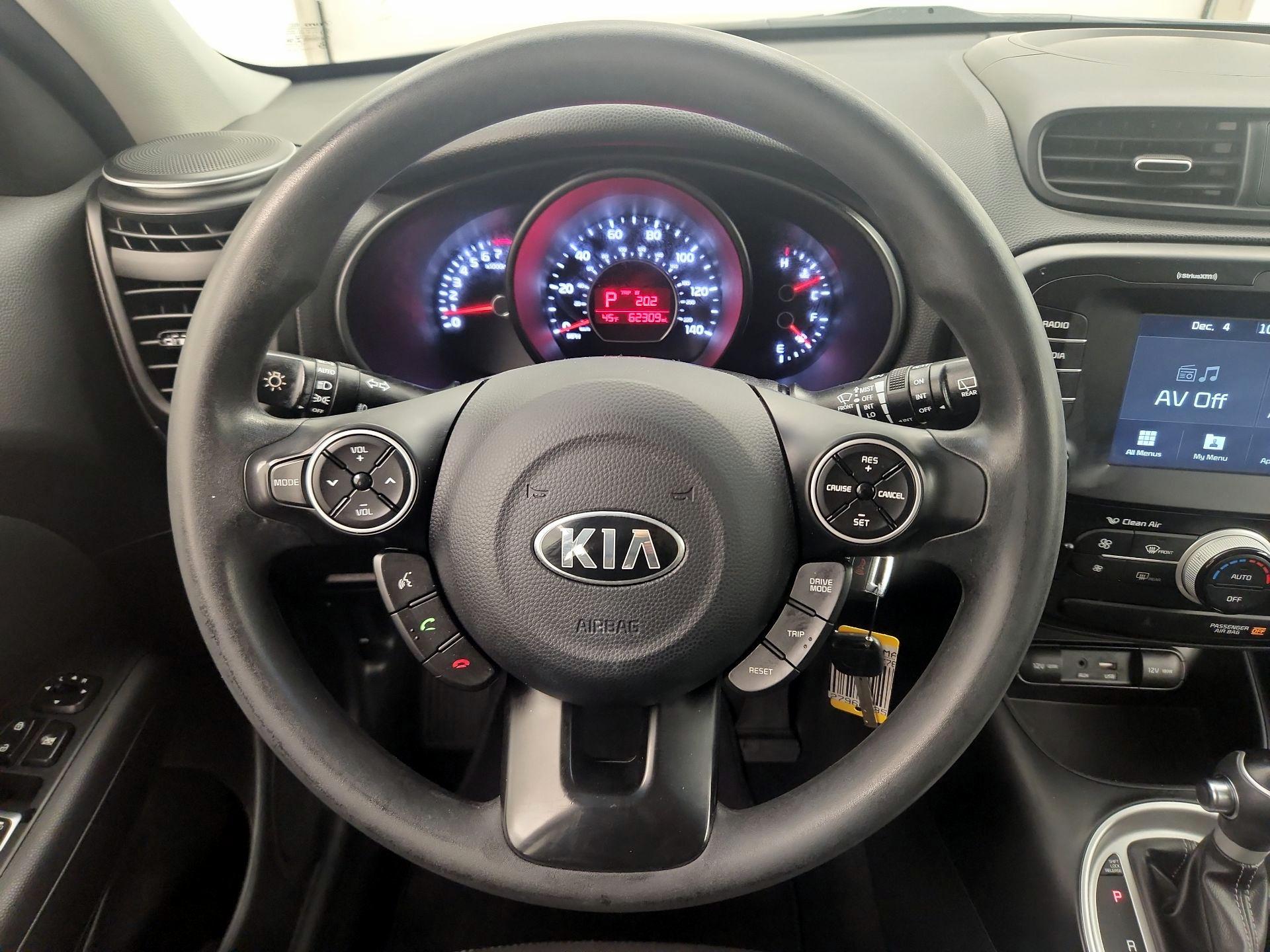 Thumbnail: 2019 Kia Soul - 10