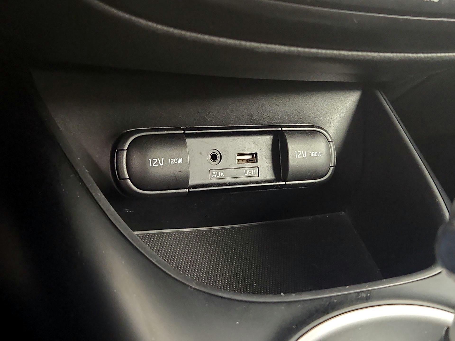 Thumbnail: 2019 Kia Soul - 18