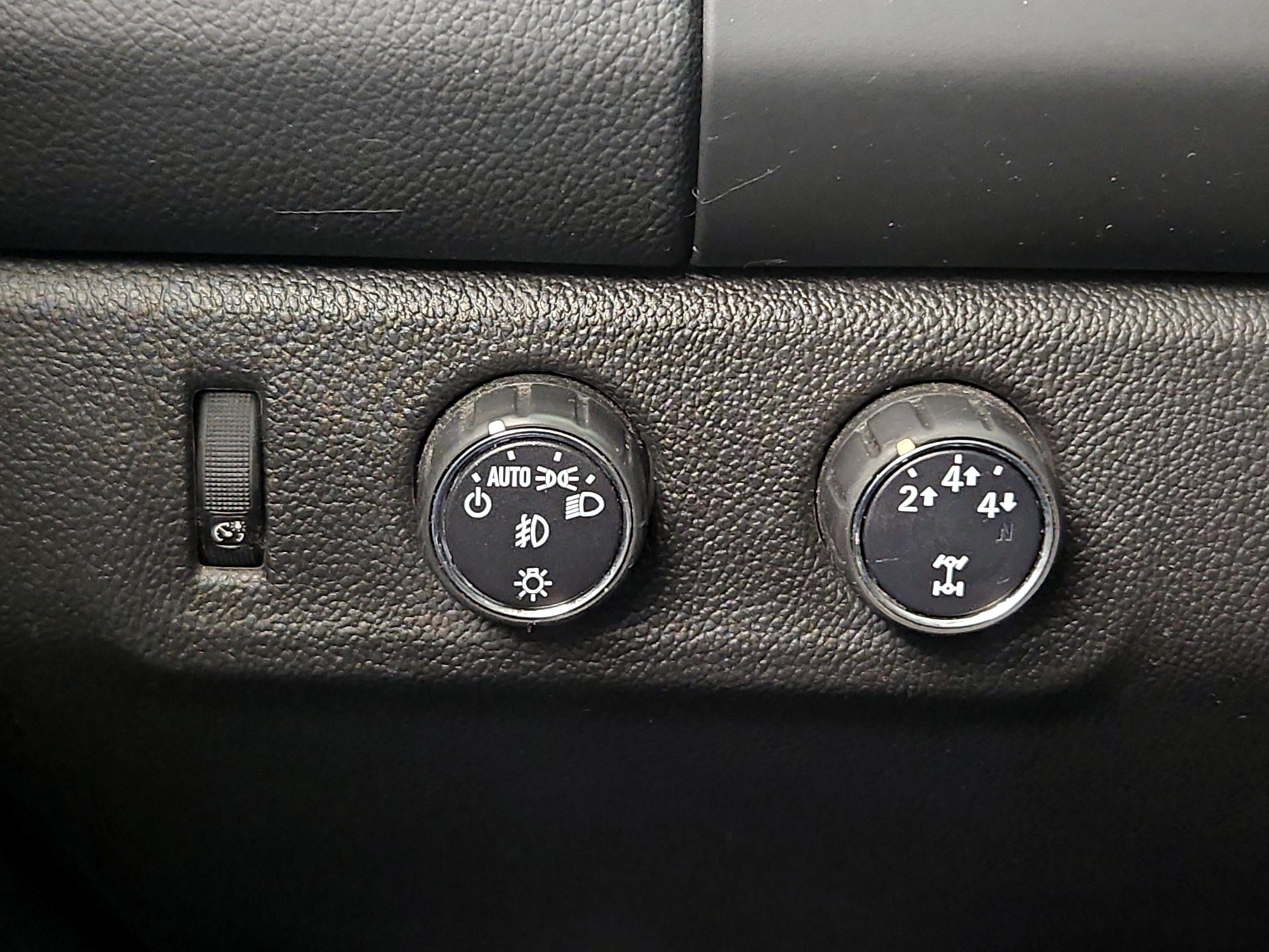 Thumbnail: 2016 Chevrolet Colorado - 13