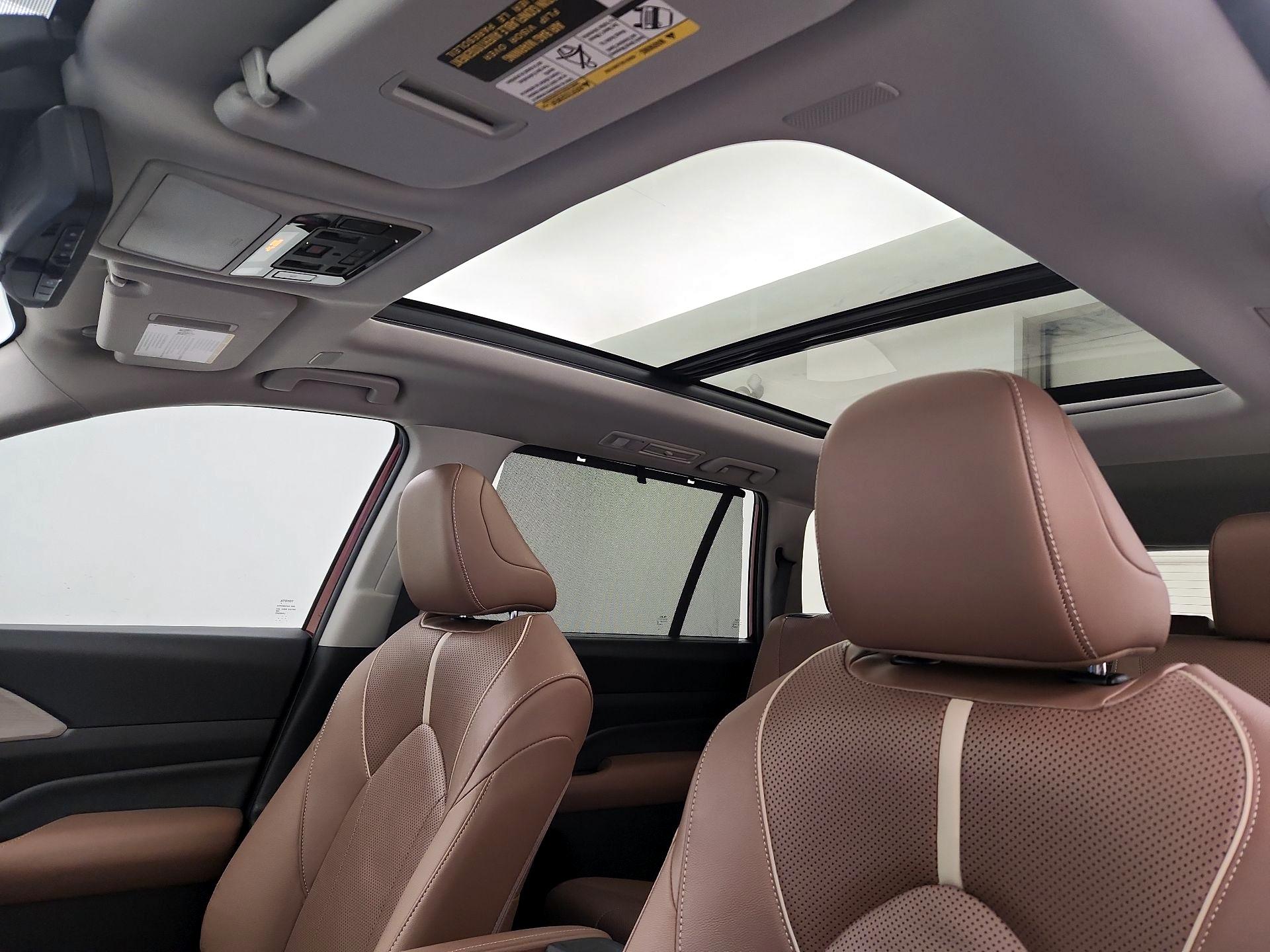 Thumbnail: 2024 Toyota Grand Highlander - 20