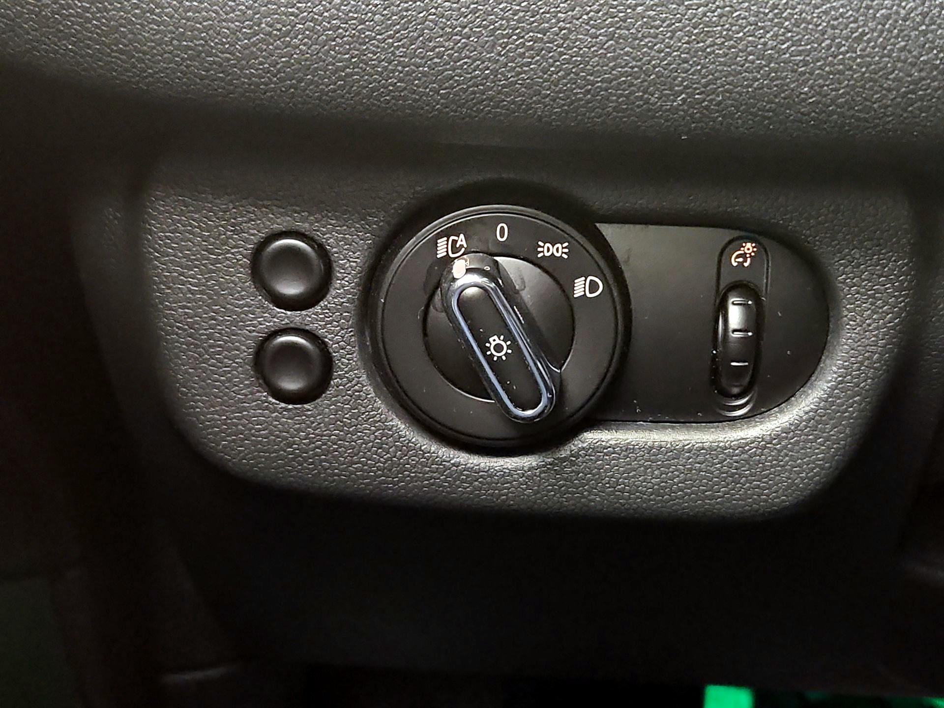 Thumbnail: 2017 MINI Cooper Clubman - 13