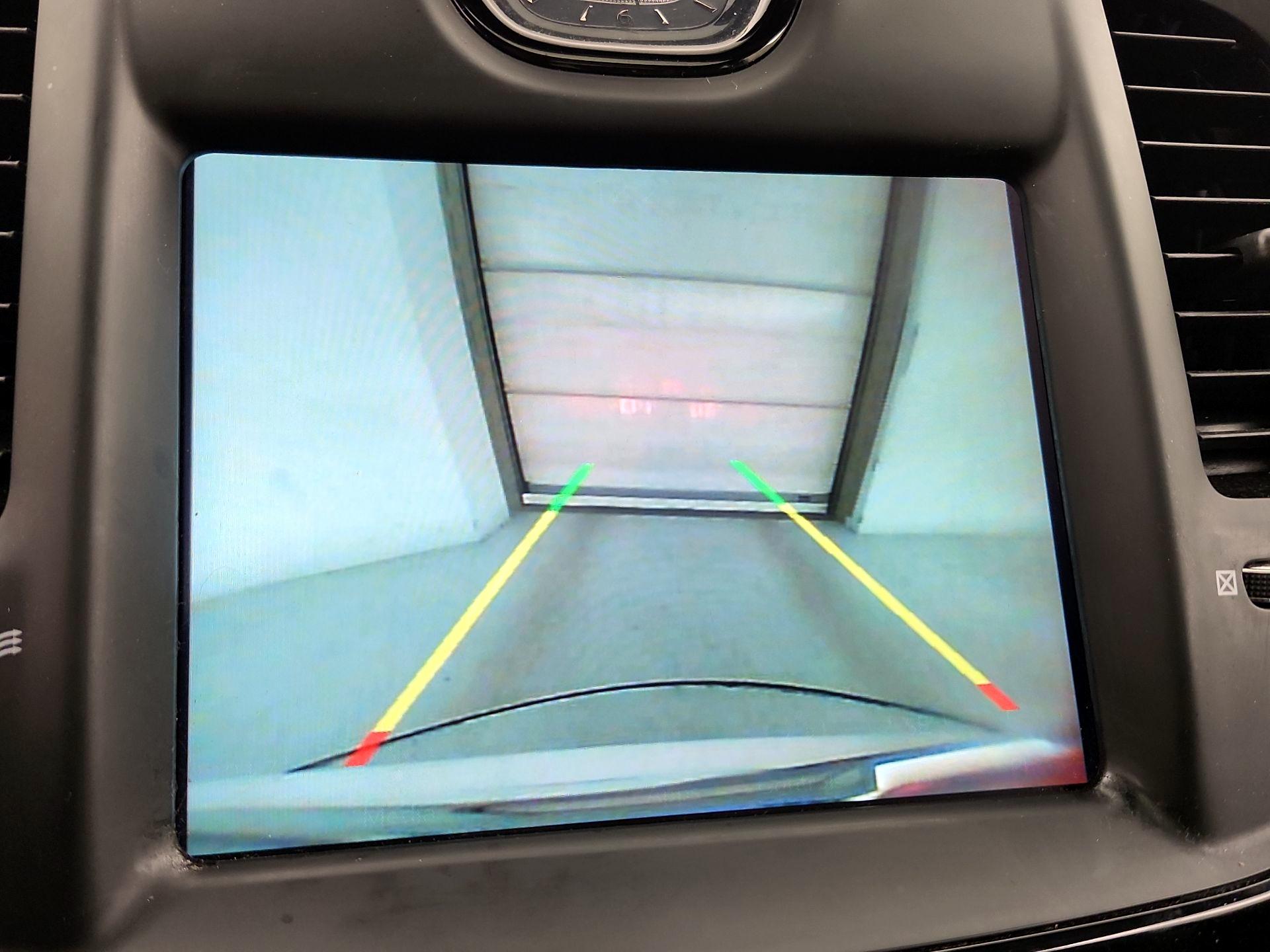 Thumbnail: 2019 Chrysler 300 - 14