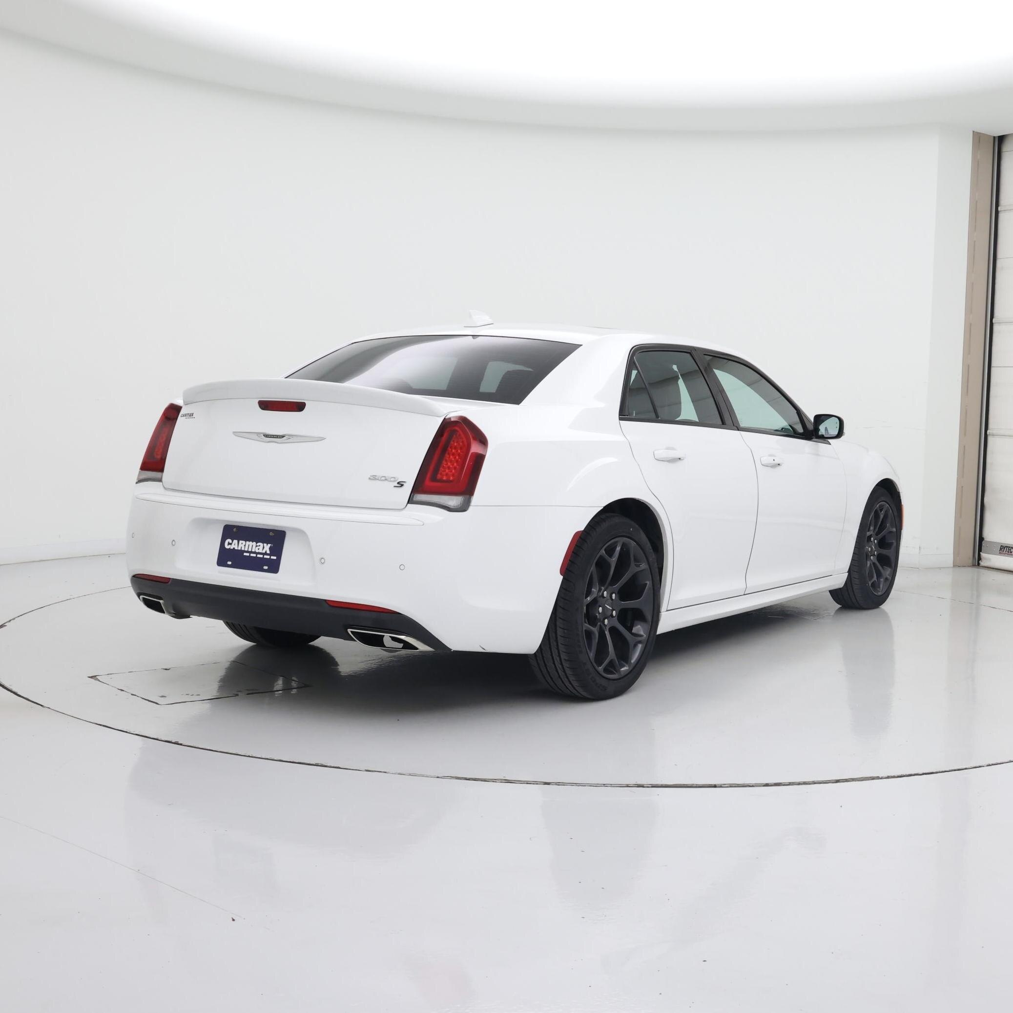 Thumbnail: 2019 Chrysler 300 - 8