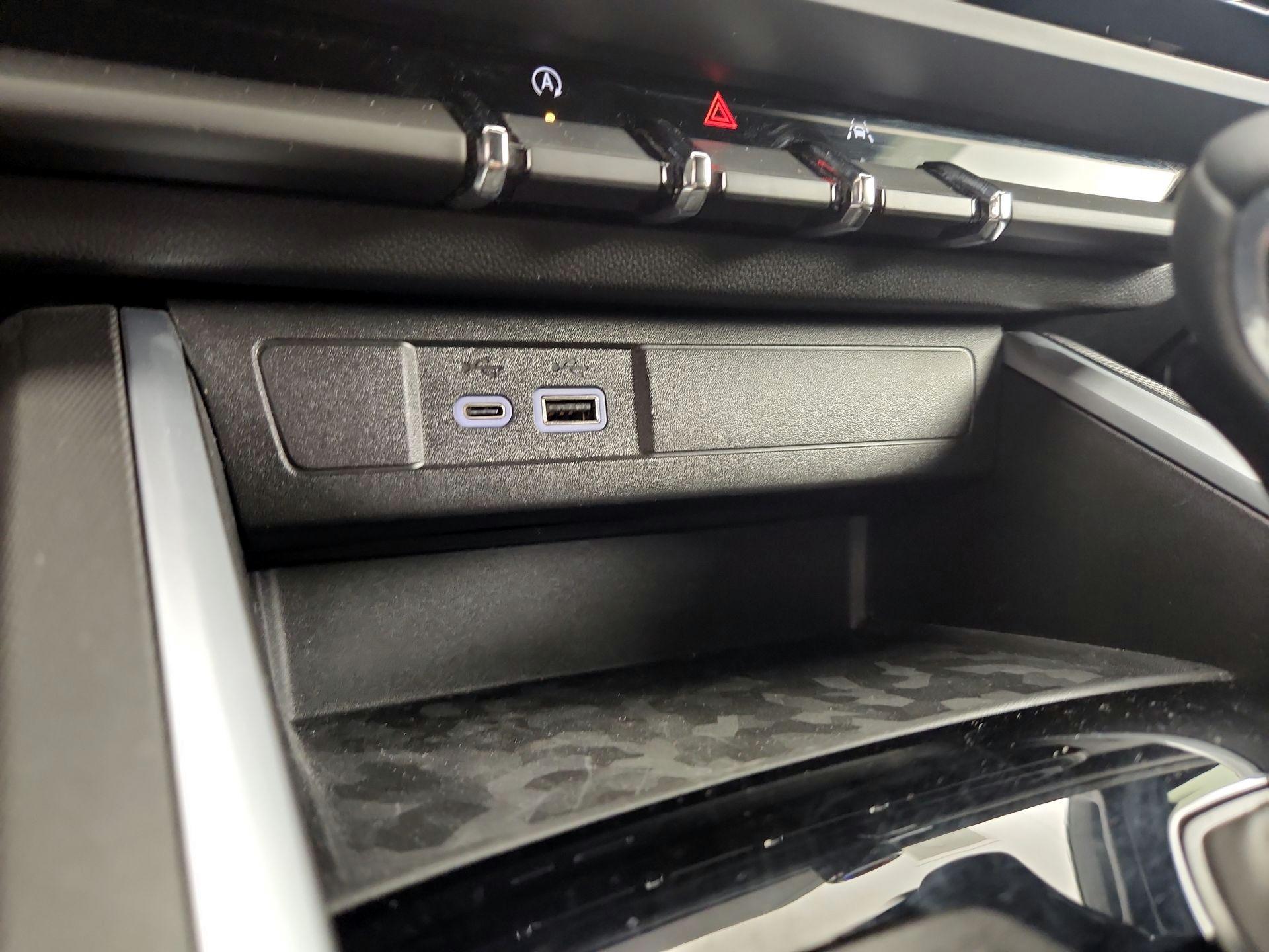 Thumbnail: 2024 Chevrolet Colorado - 19