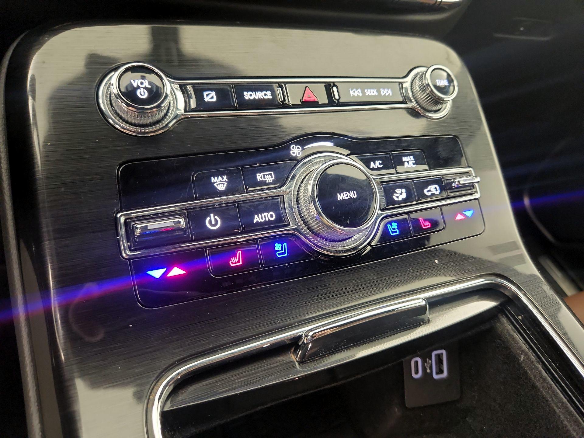 Thumbnail: 2022 Lincoln Nautilus - 17