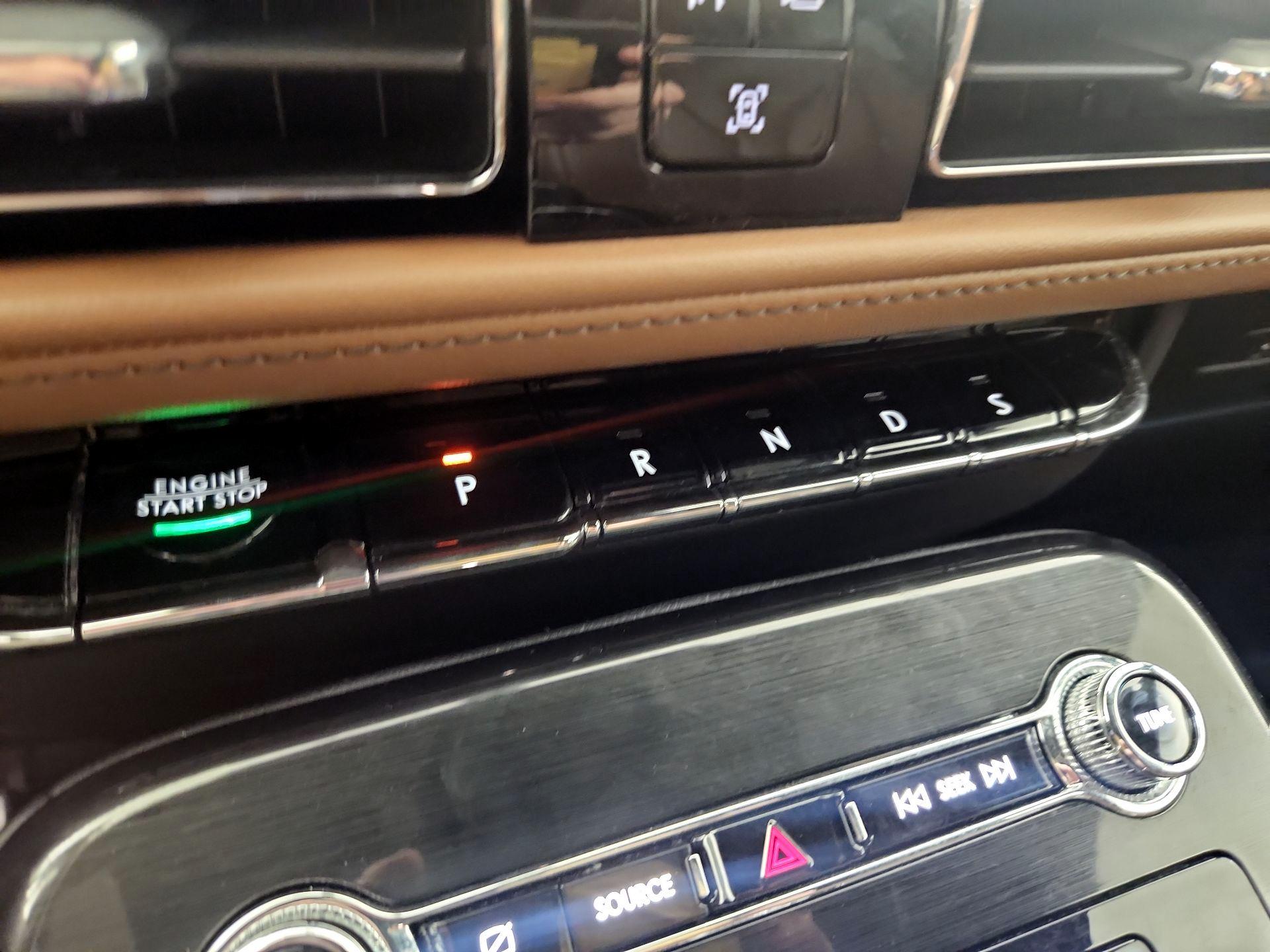 Thumbnail: 2022 Lincoln Nautilus - 18