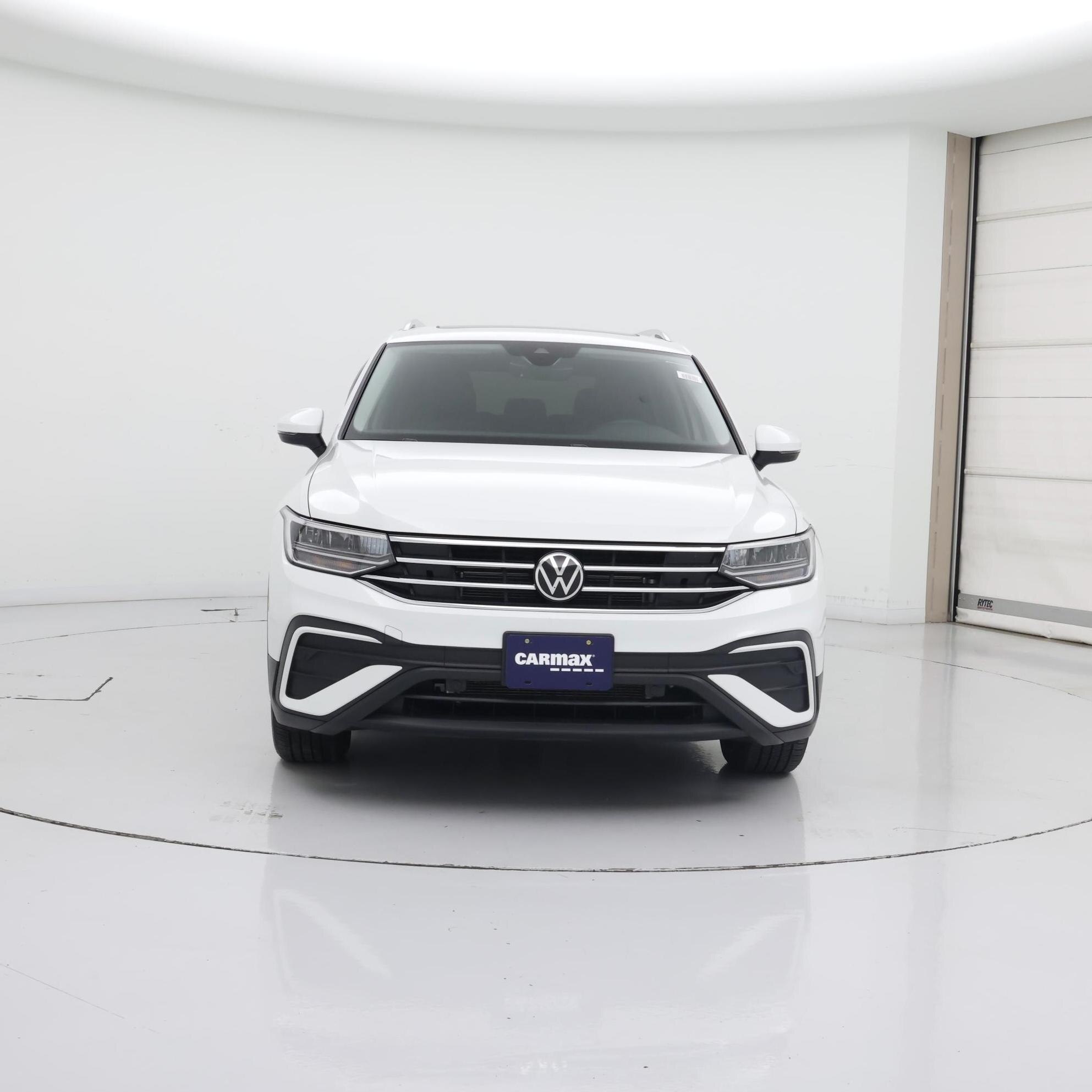 Thumbnail: 2022 Volkswagen Tiguan - 5