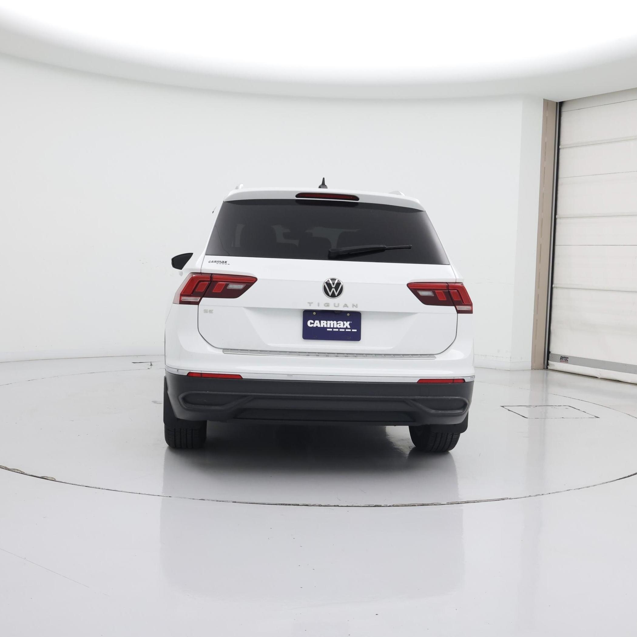 Thumbnail: 2022 Volkswagen Tiguan - 6