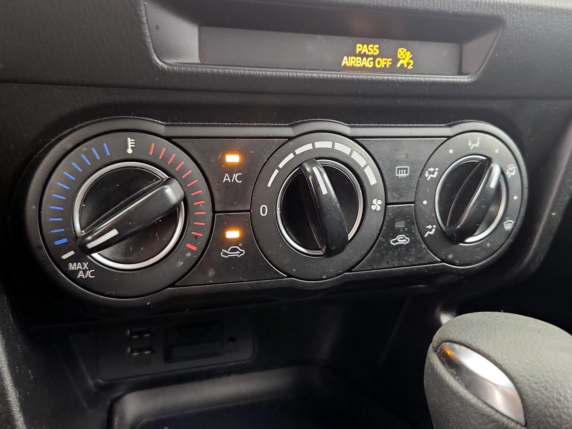 Thumbnail: 2017 Mazda Mazda3 - 16