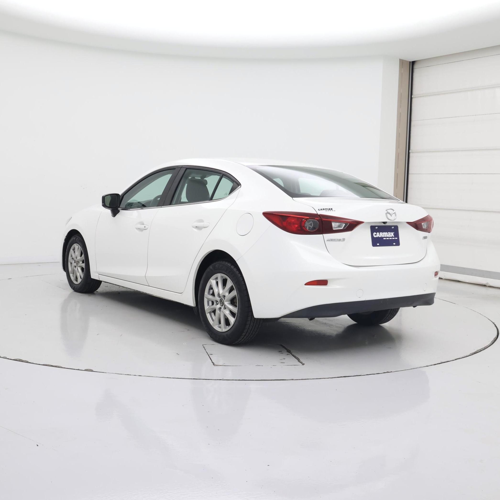 Thumbnail: 2017 Mazda Mazda3 - 2