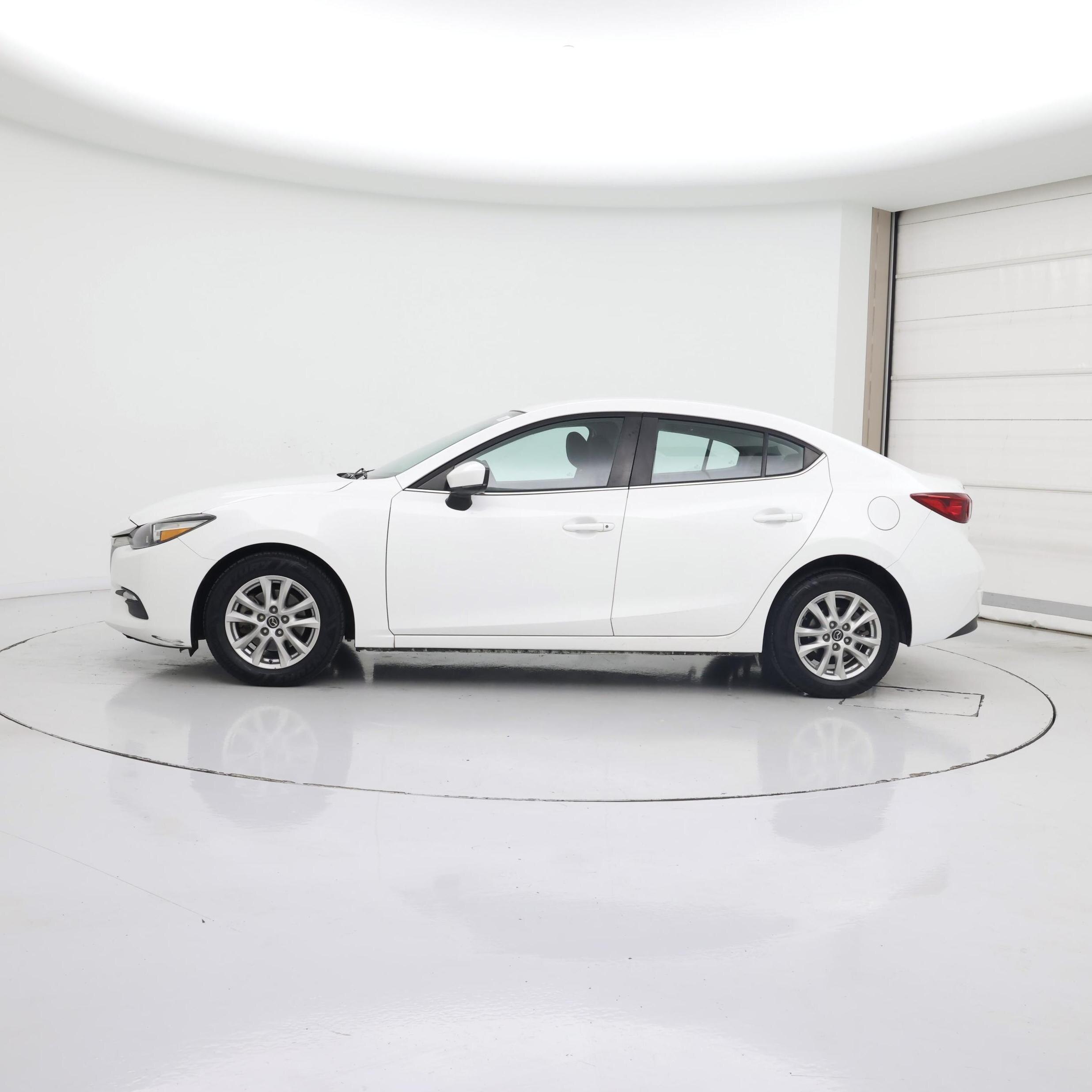 Thumbnail: 2017 Mazda Mazda3 - 3