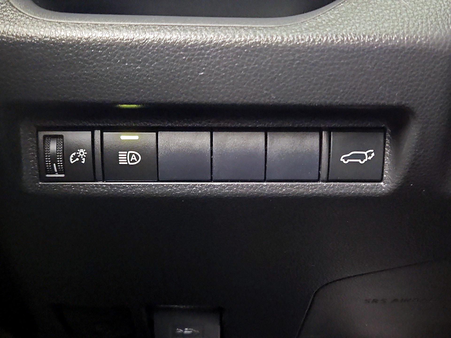 Thumbnail: 2019 Toyota RAV4 - 13