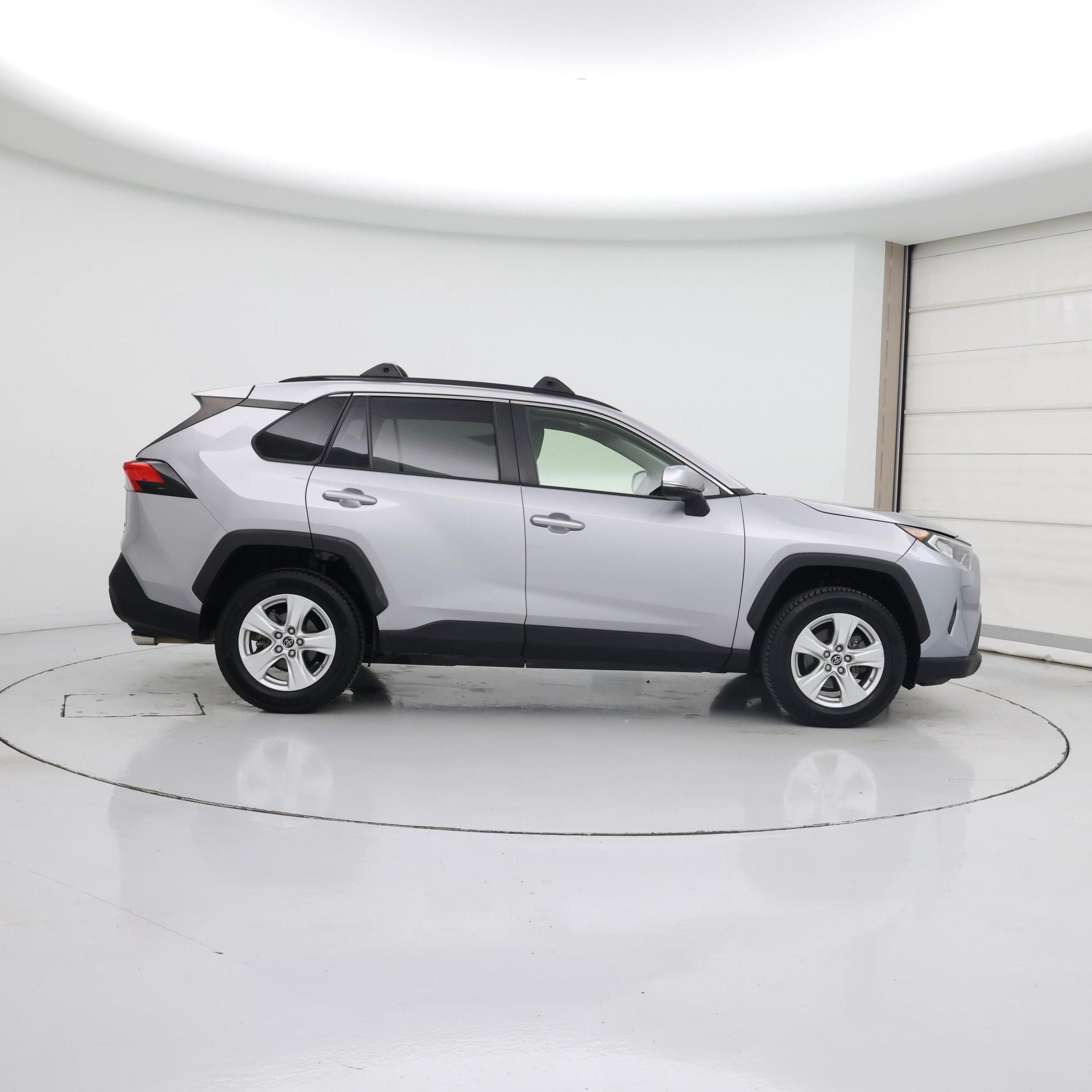 Thumbnail: 2019 Toyota RAV4 - 7