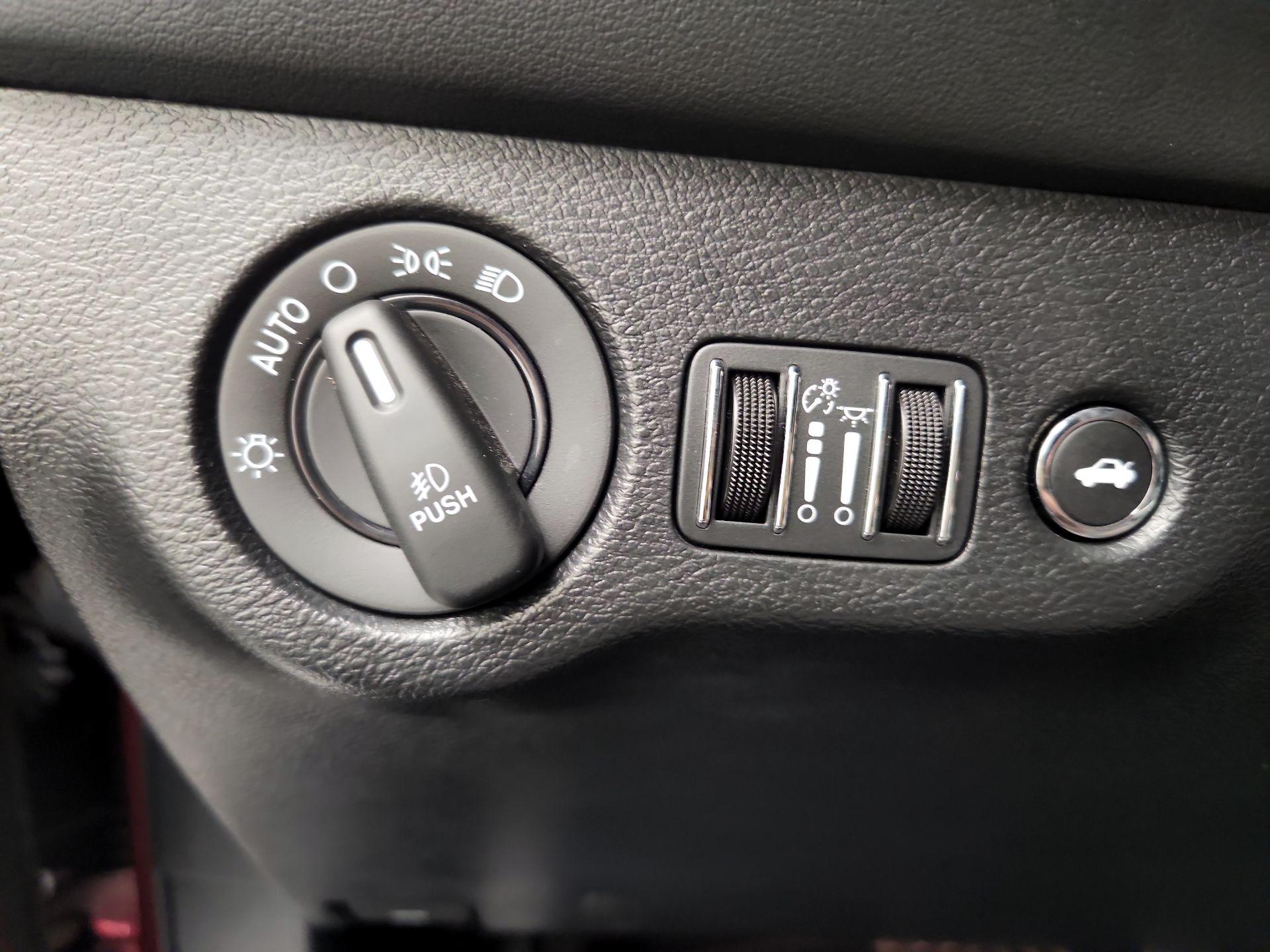 Thumbnail: 2021 Dodge Challenger - 13