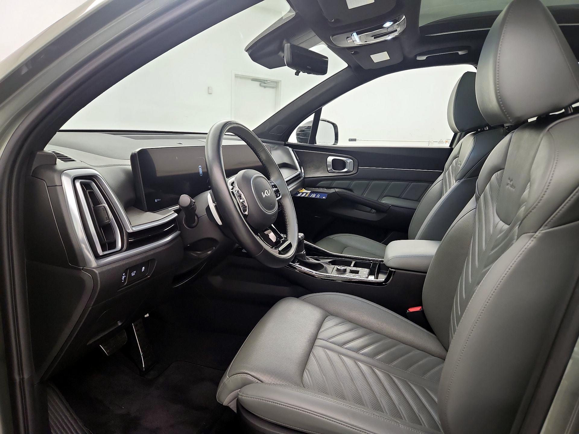 Thumbnail: 2025 Kia Sorento - 11