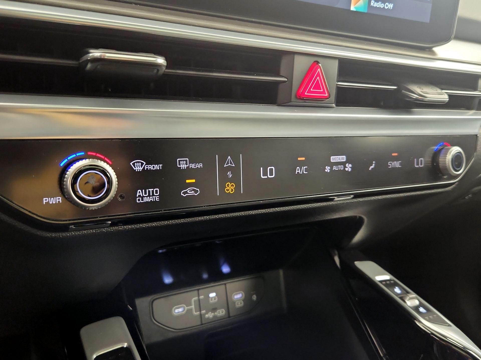 Thumbnail: 2025 Kia Sorento - 17