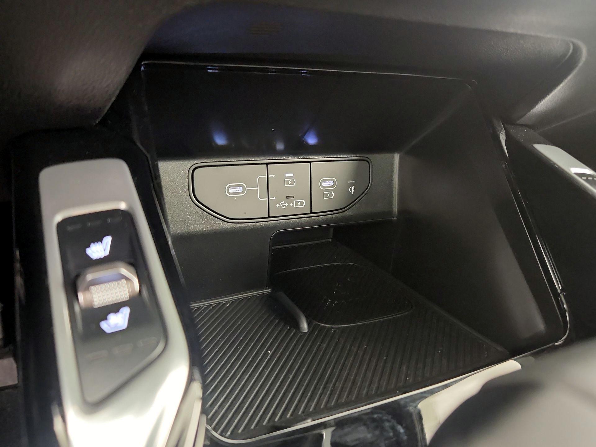 Thumbnail: 2025 Kia Sorento - 19