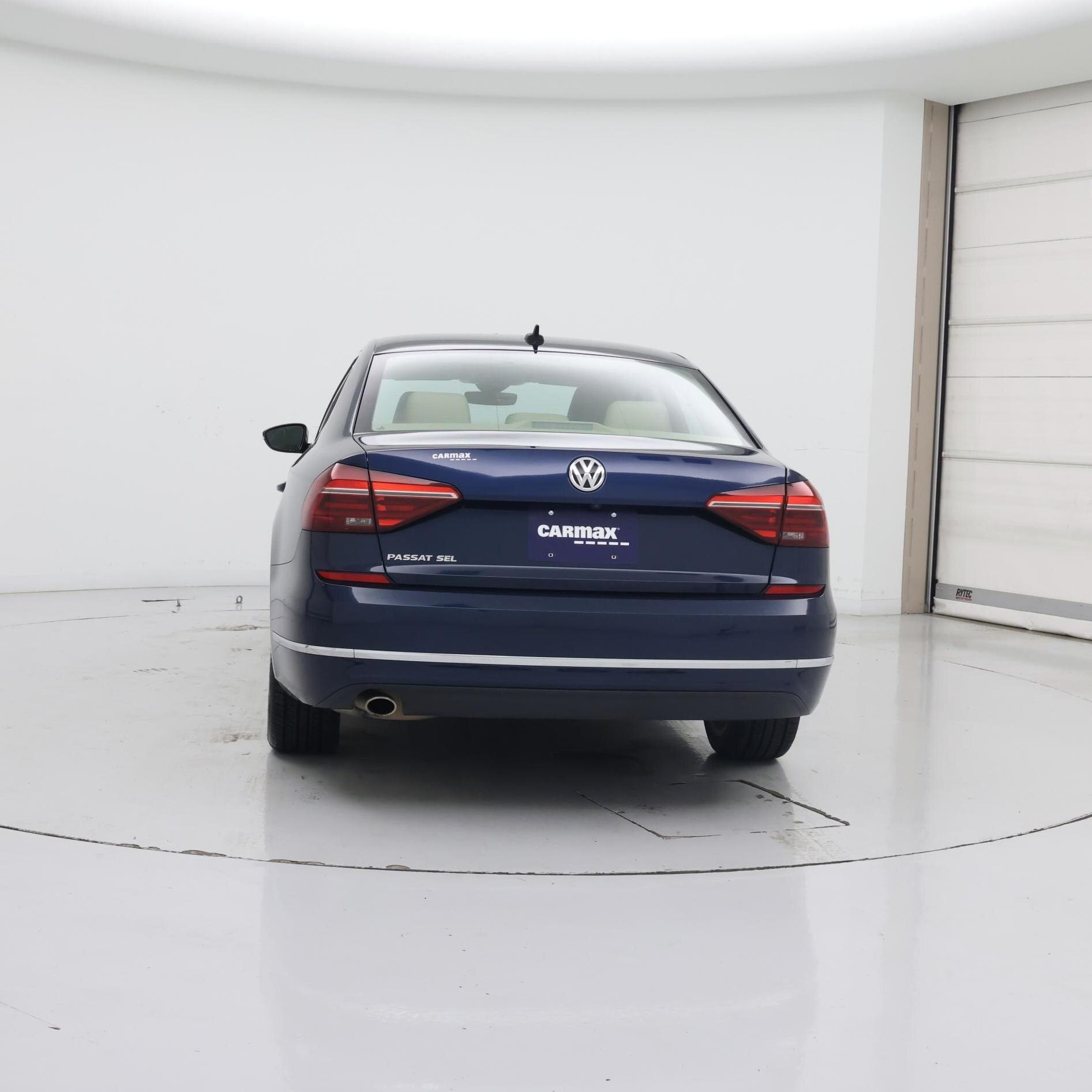 Thumbnail: 2018 Volkswagen Passat - 6