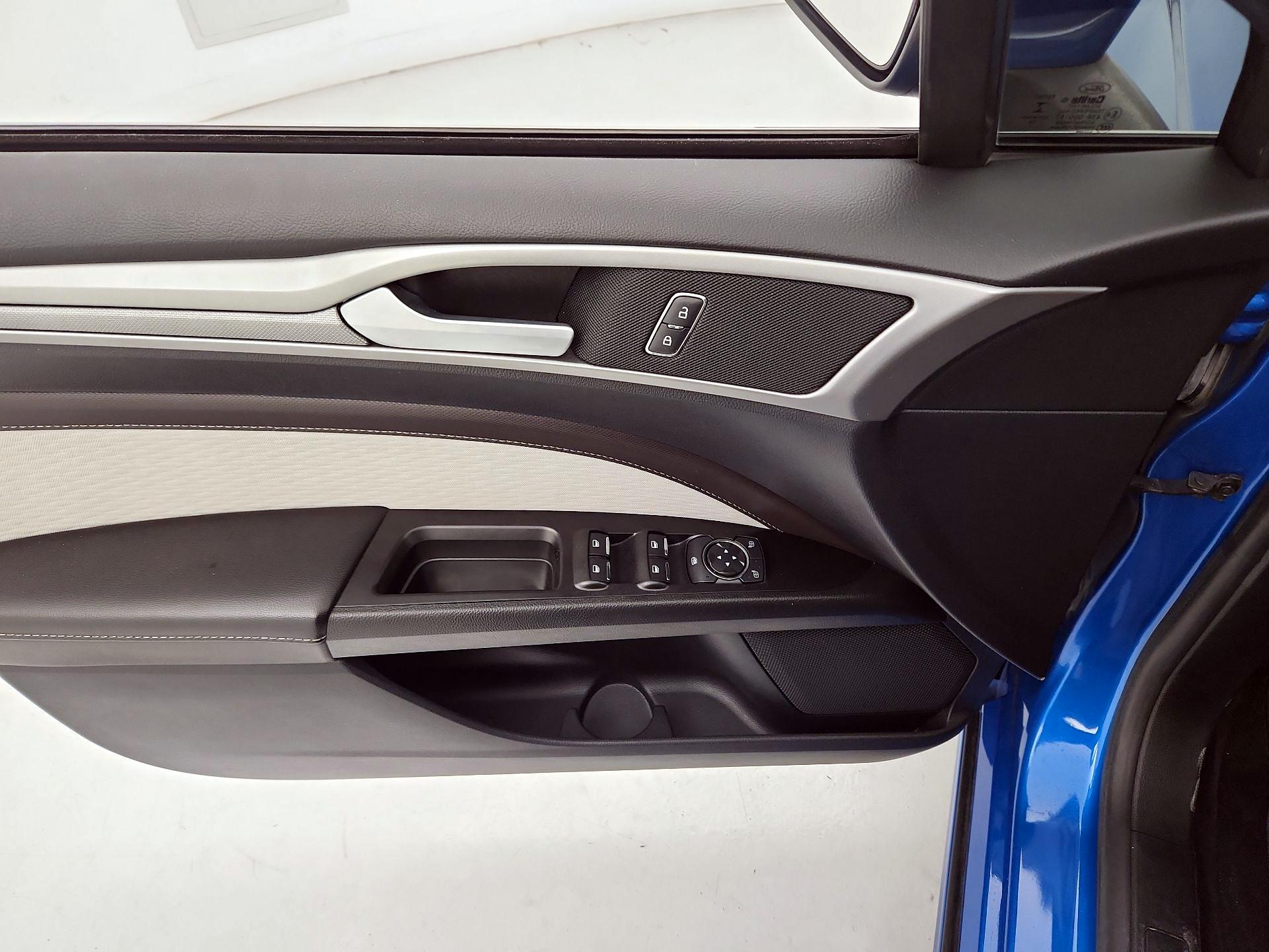 Thumbnail: 2020 Ford Fusion - 12