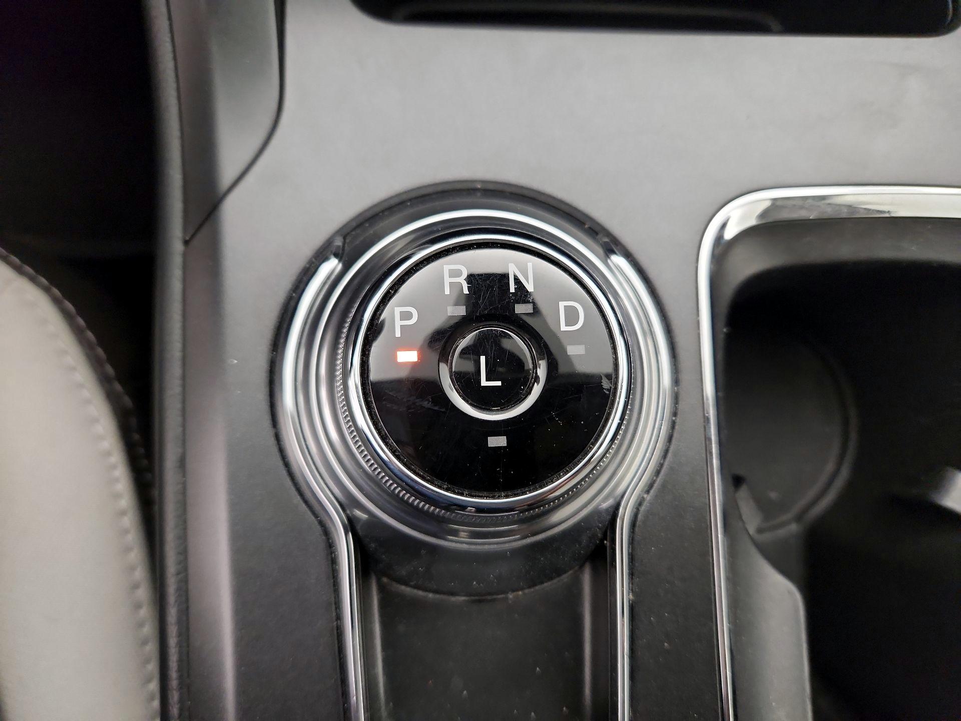 Thumbnail: 2020 Ford Fusion - 18