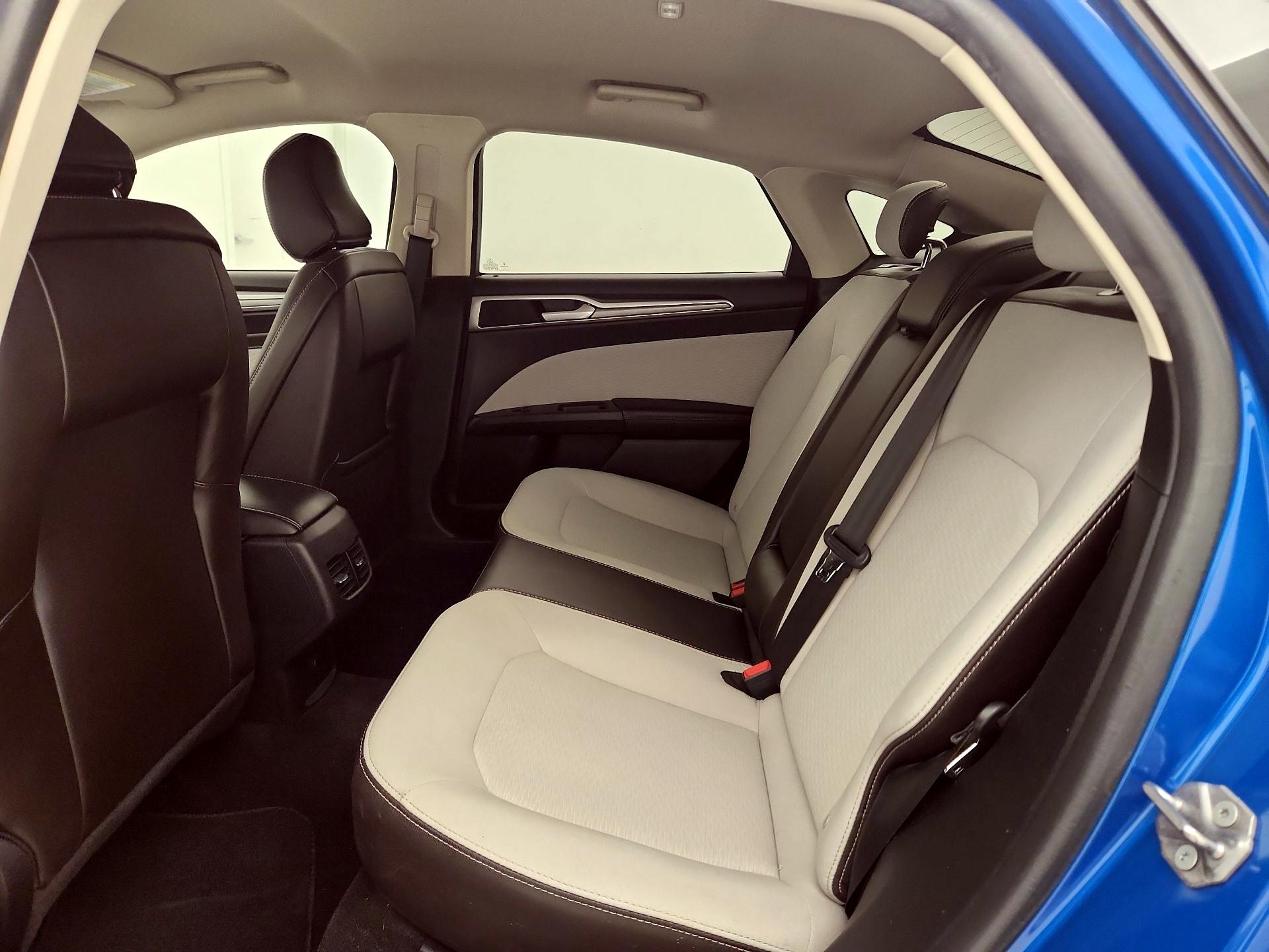 Thumbnail: 2020 Ford Fusion - 20