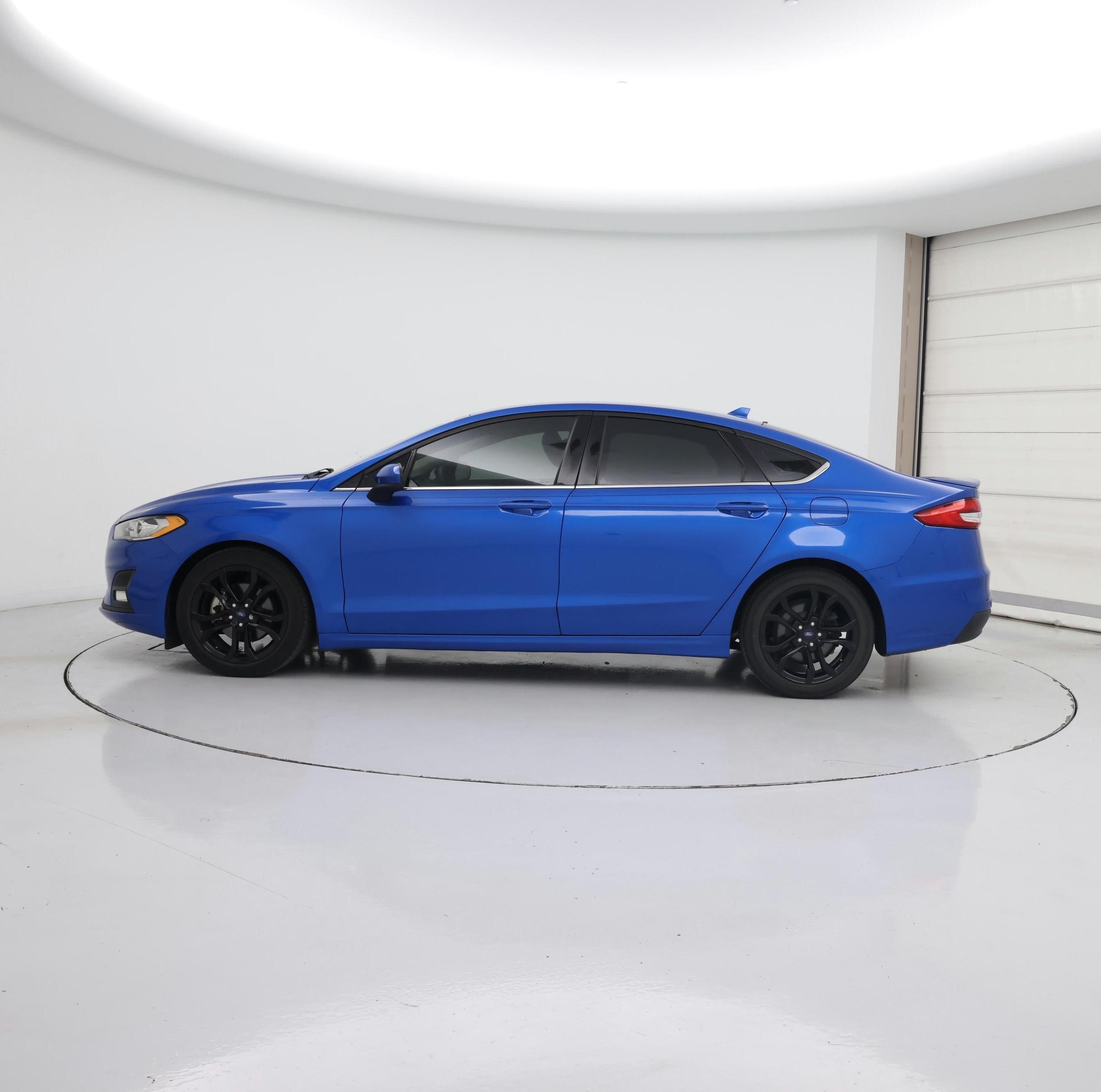 Thumbnail: 2020 Ford Fusion - 3