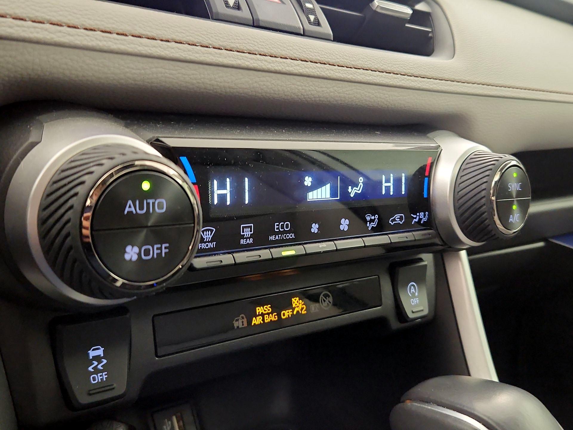 Thumbnail: 2024 Toyota RAV4 - 16