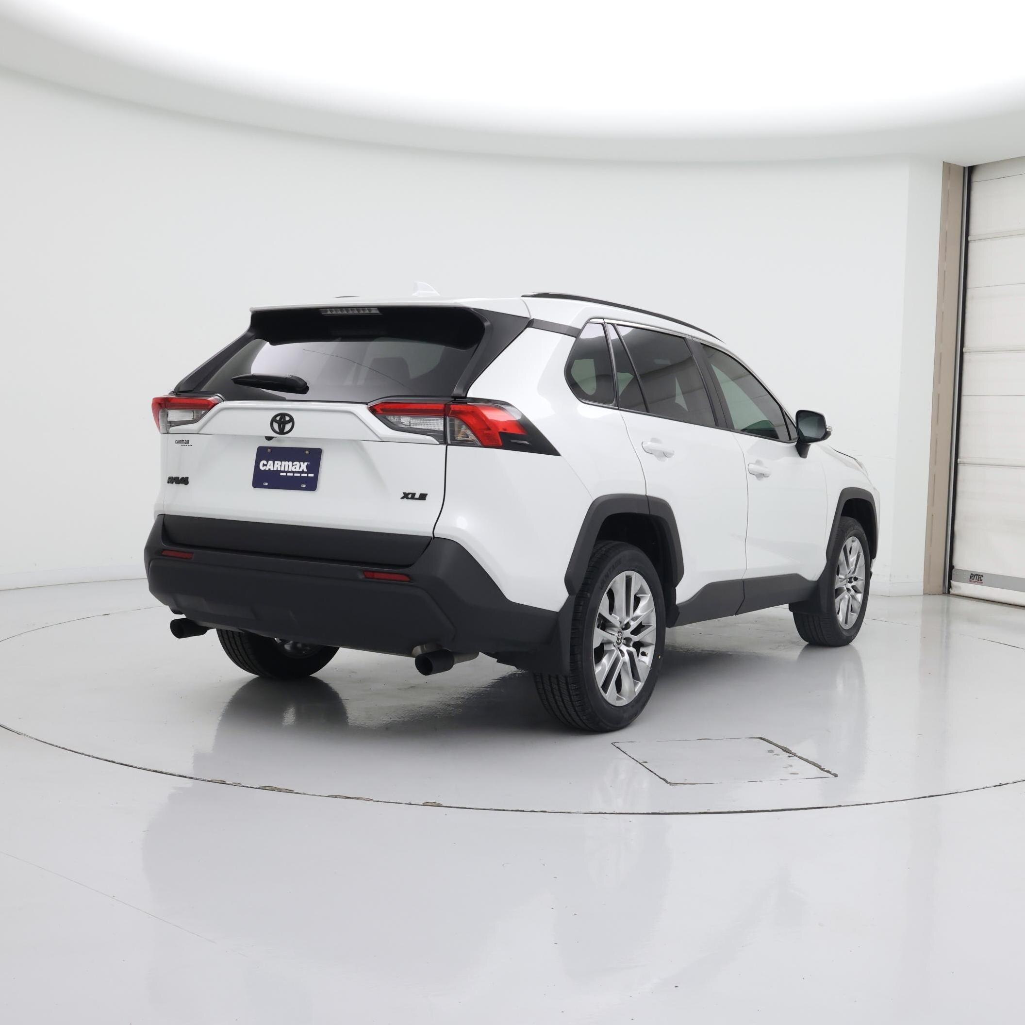 Thumbnail: 2024 Toyota RAV4 - 8