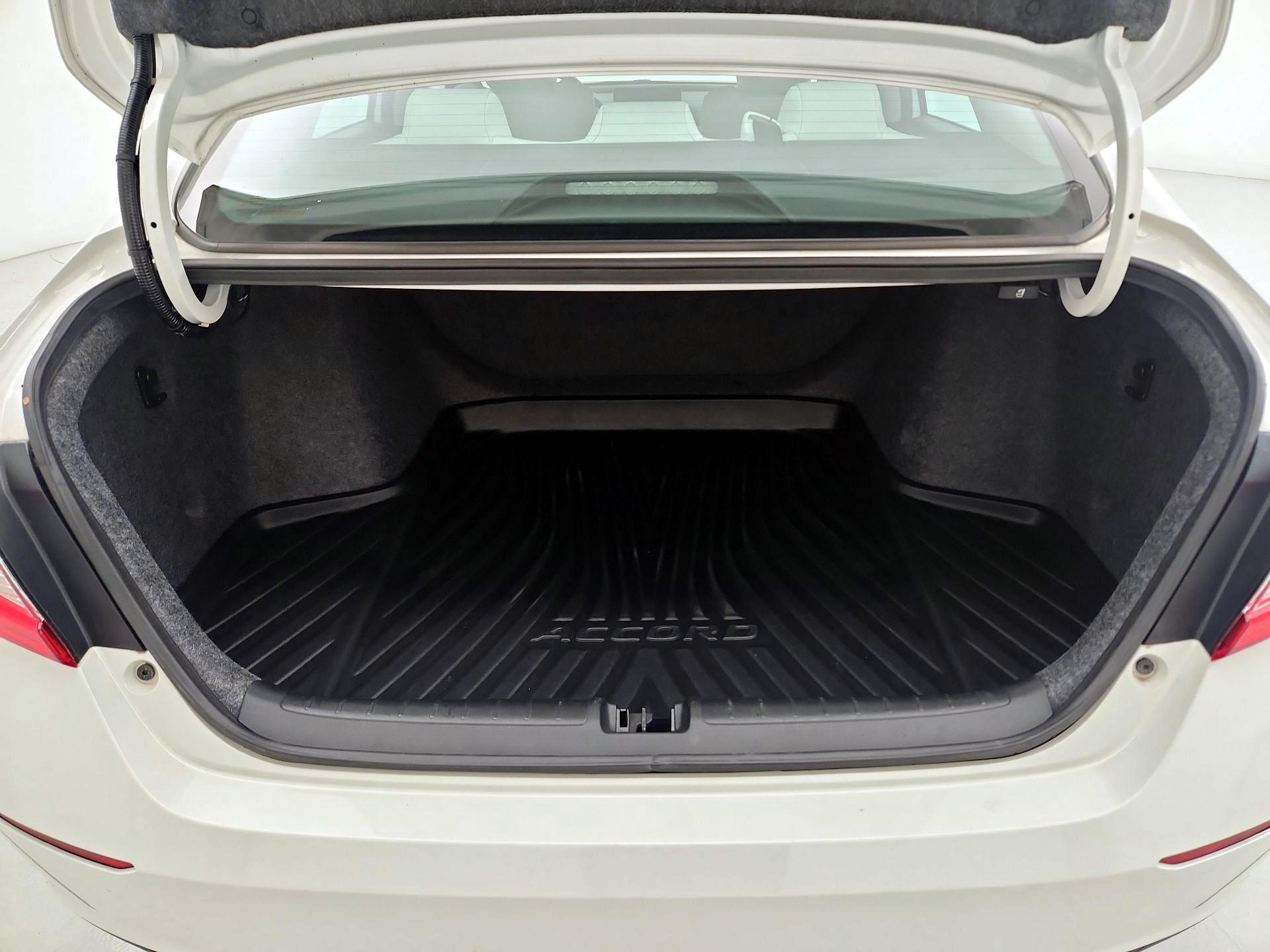 Thumbnail: 2019 Honda Accord - 20